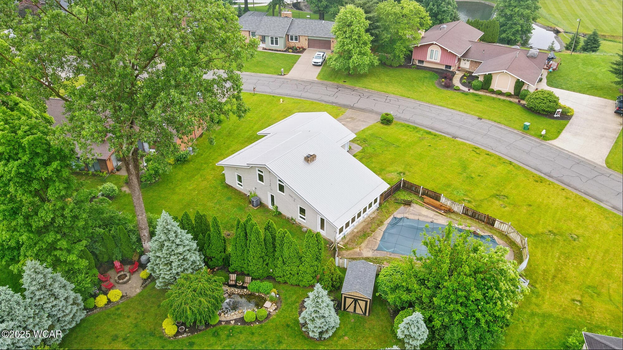 1380 Timberlane photo 3