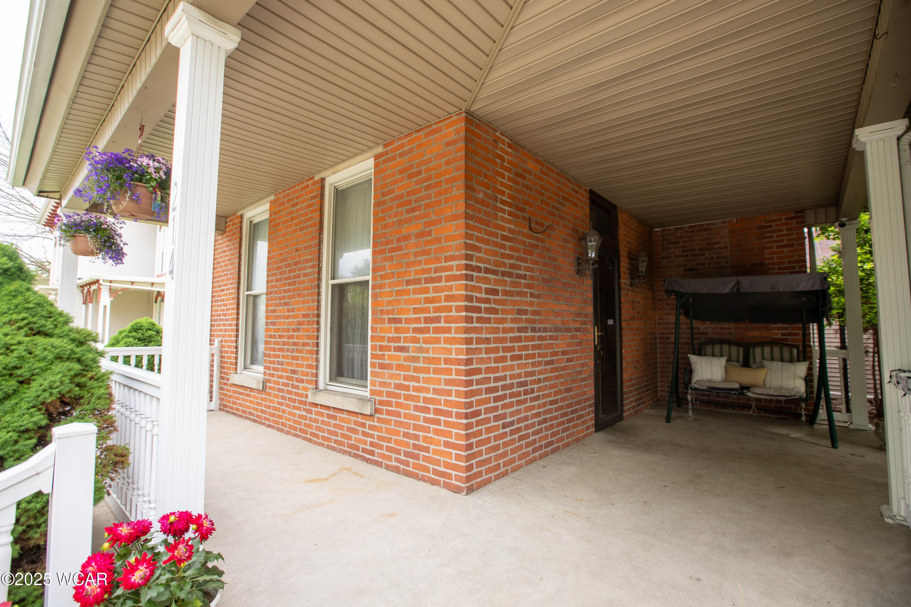 214 Jefferson photo 5