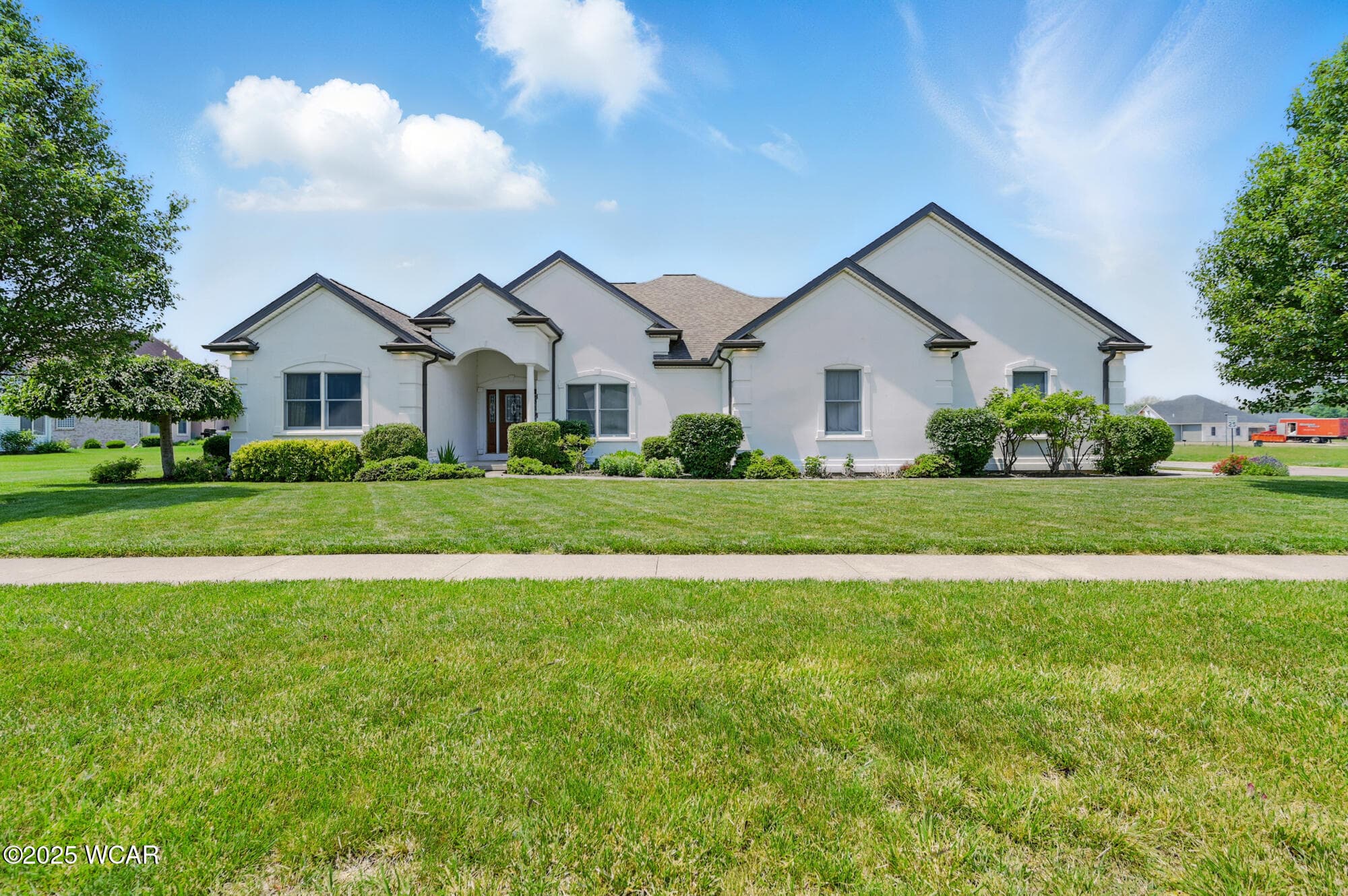 3901 Willow Oak