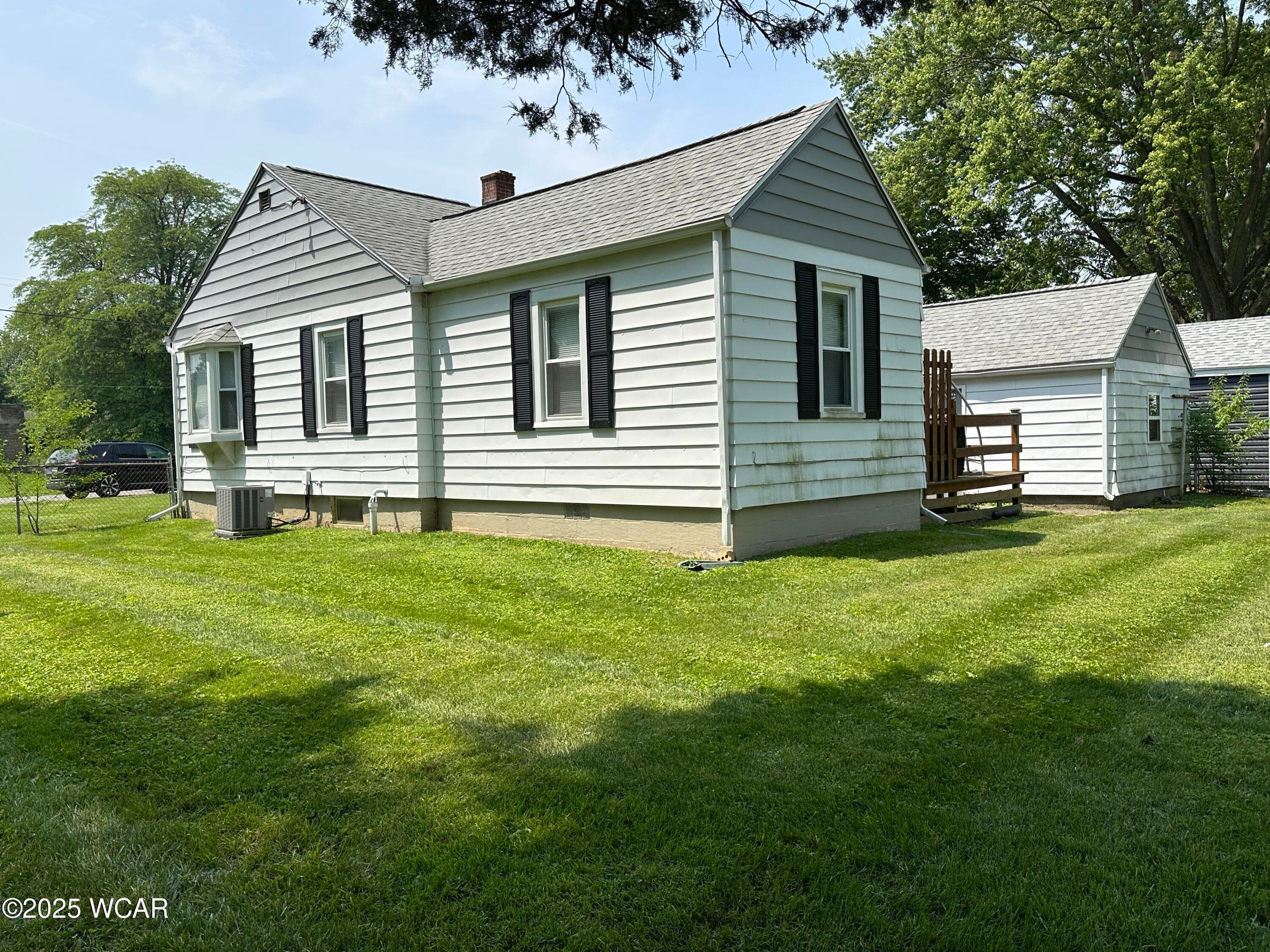 2204 Western Ohio photo 3