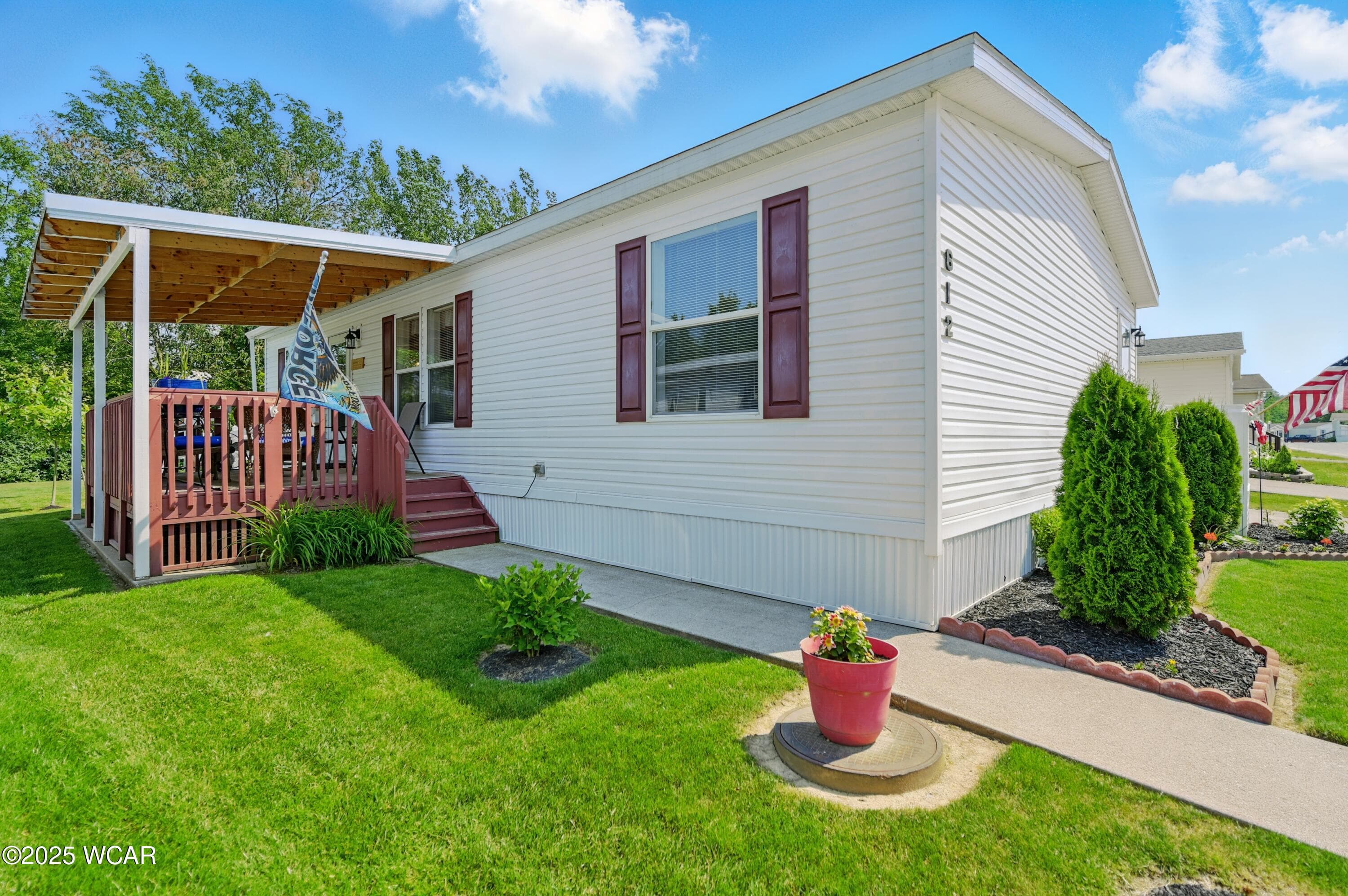 612 Lakeridge photo 5