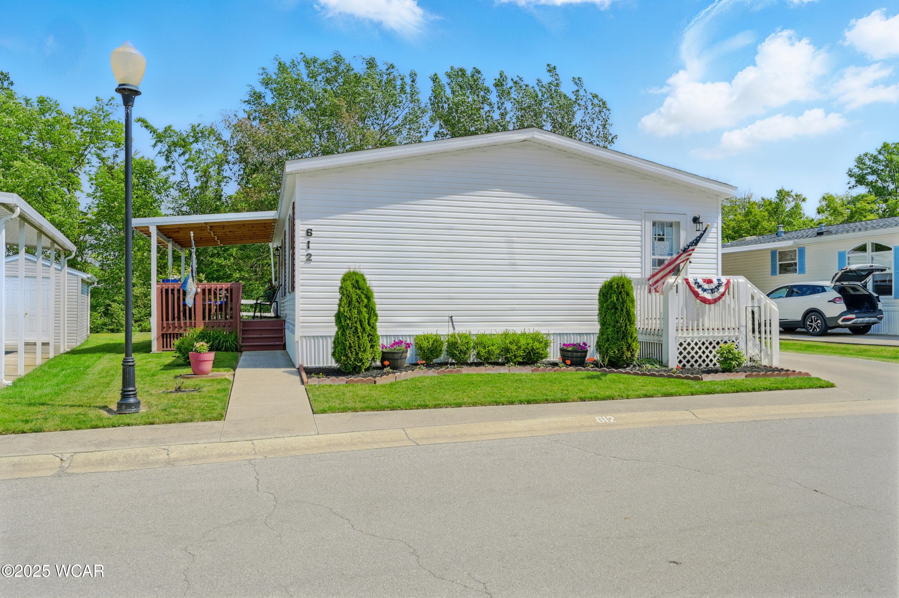 612 Lakeridge photo 2