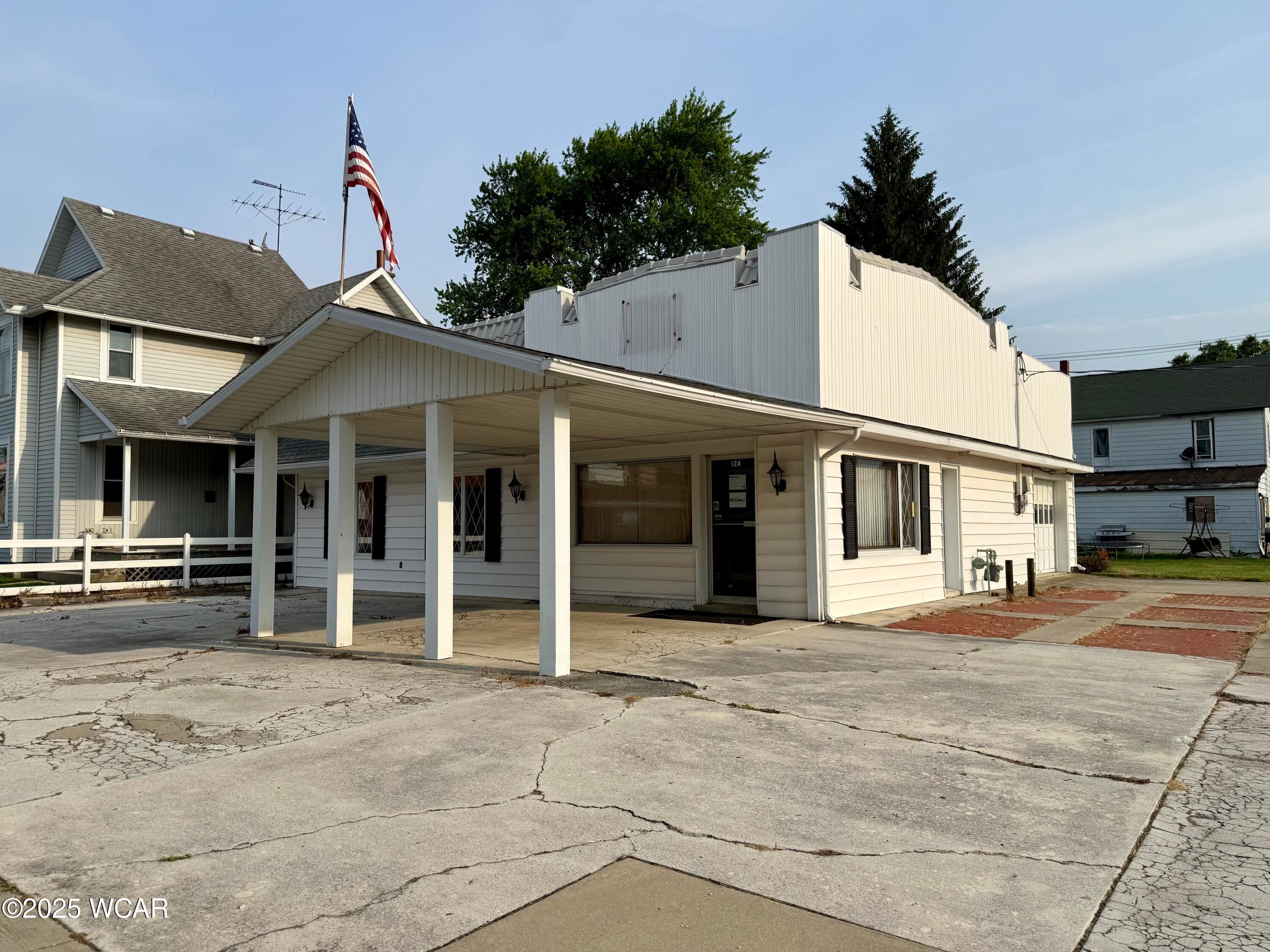 124 Broadway photo 2
