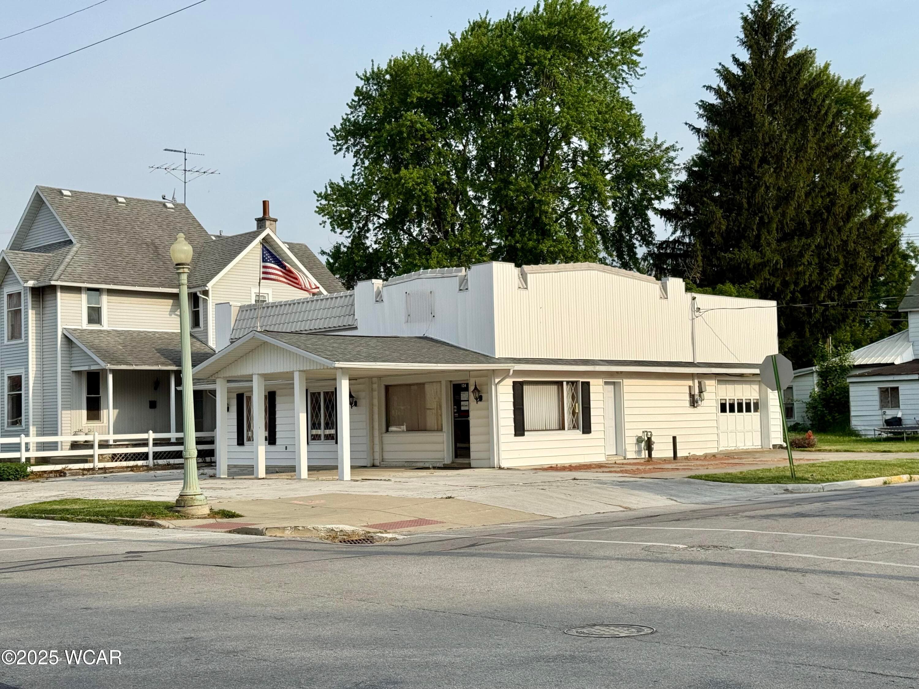 124 Broadway photo 4