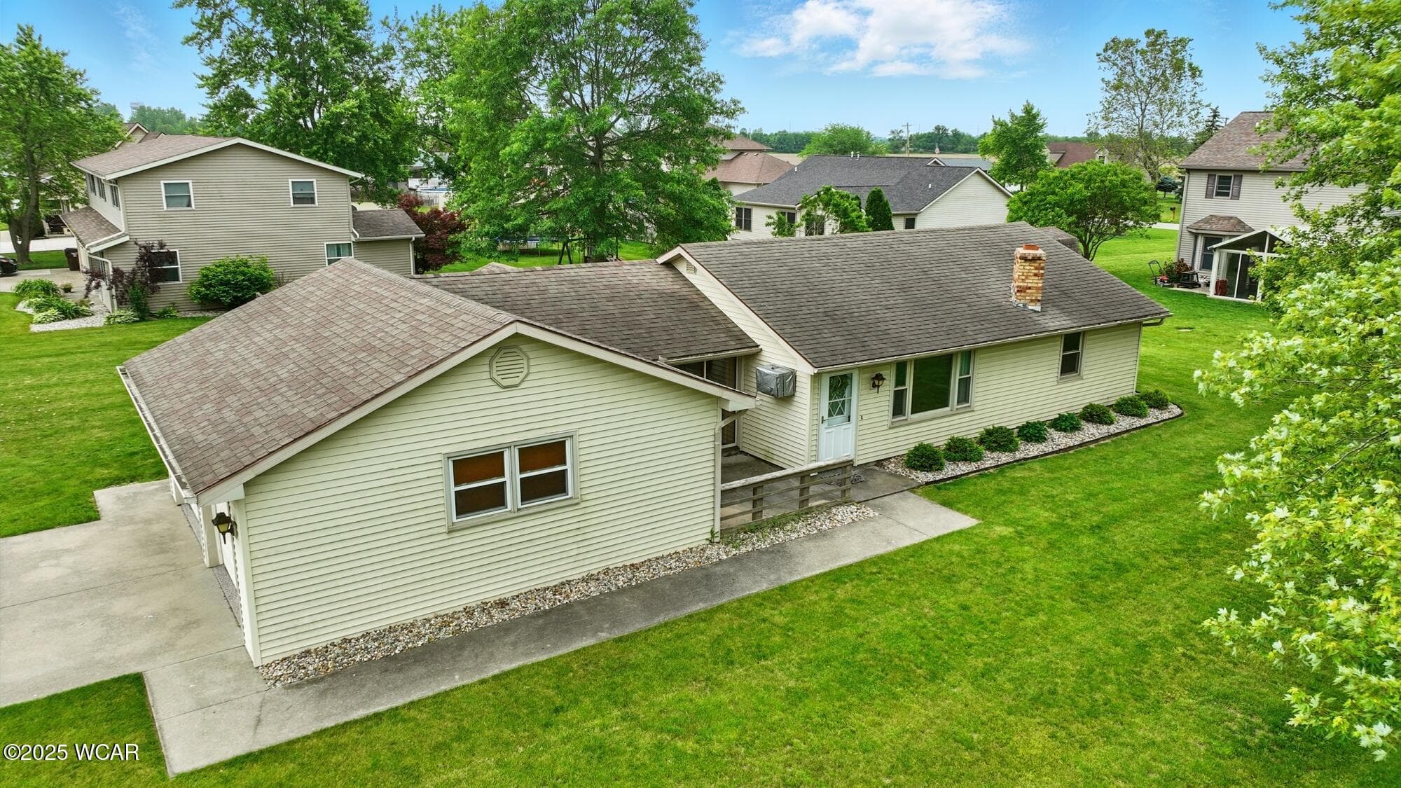 820 Springdale