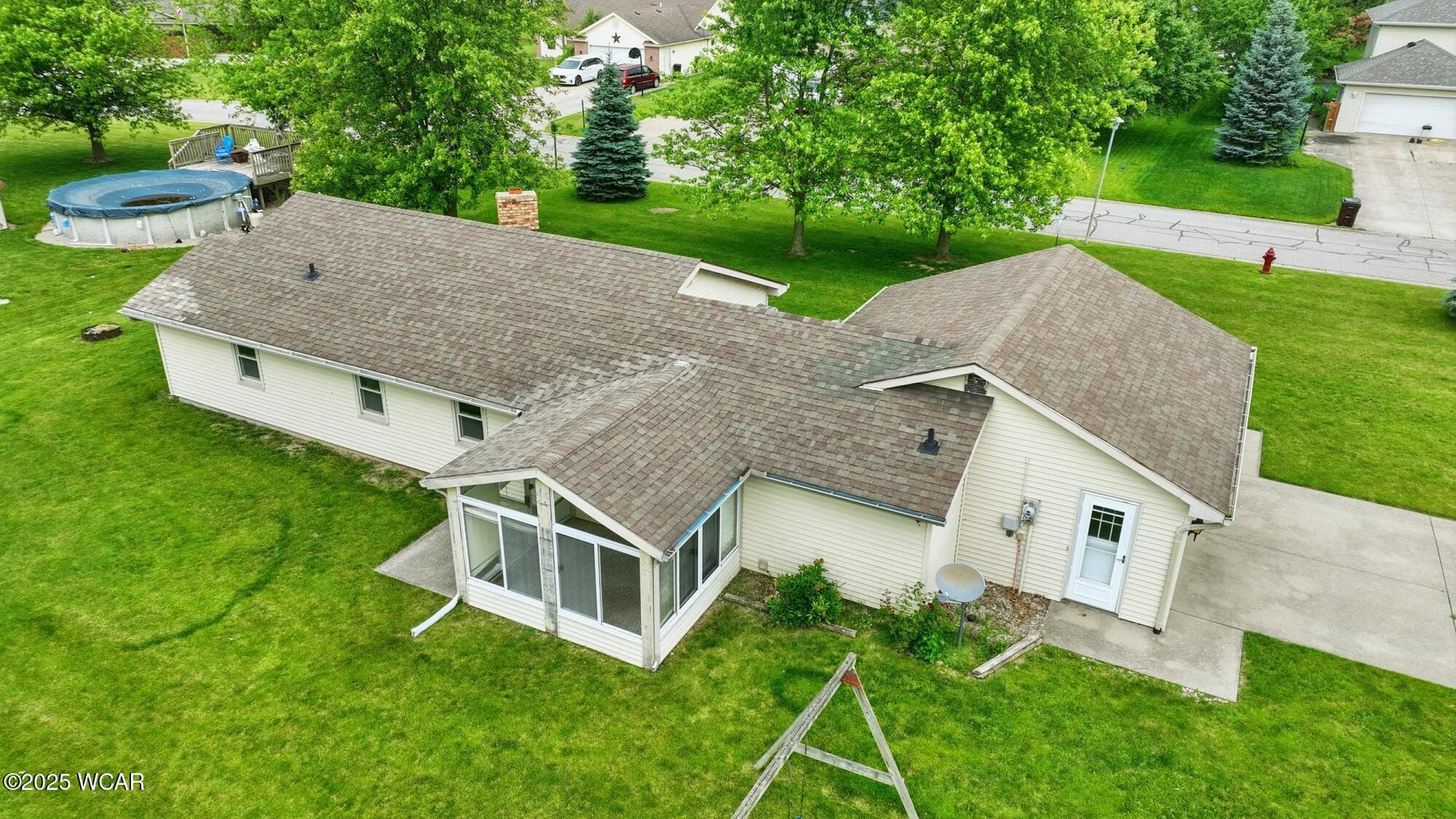 820 Springdale photo 3