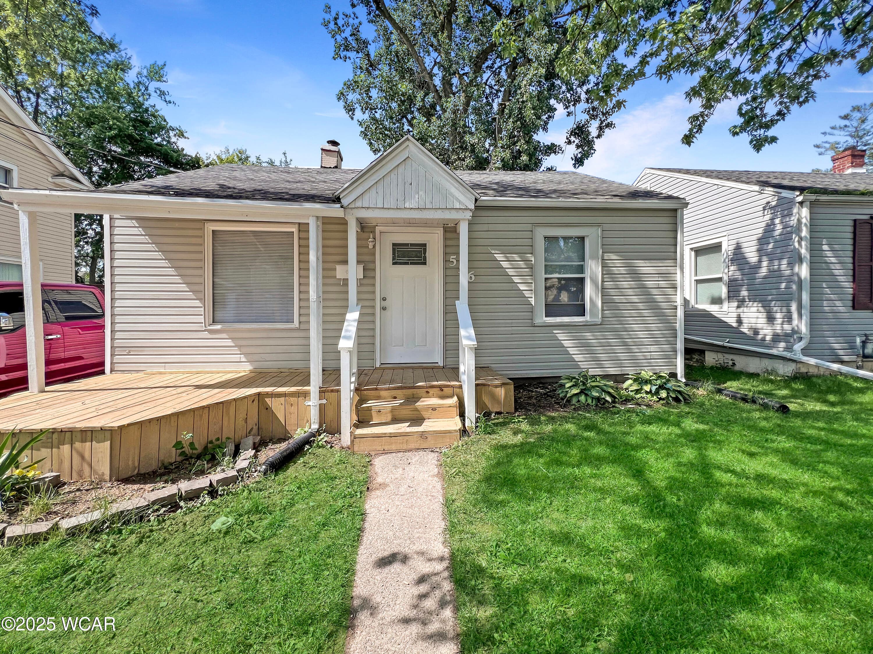556 Cortlandt photo 4
