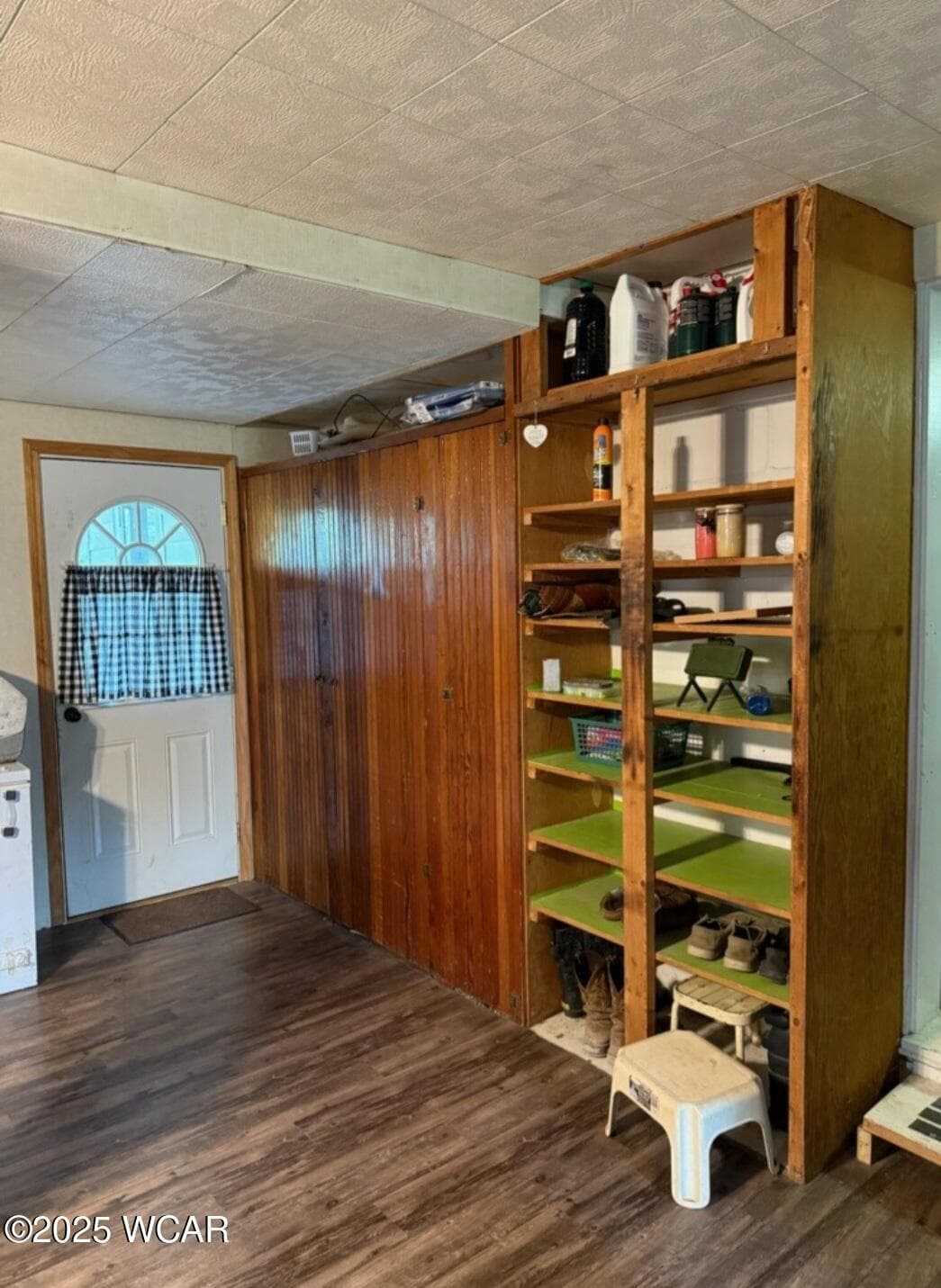 224 West photo 3