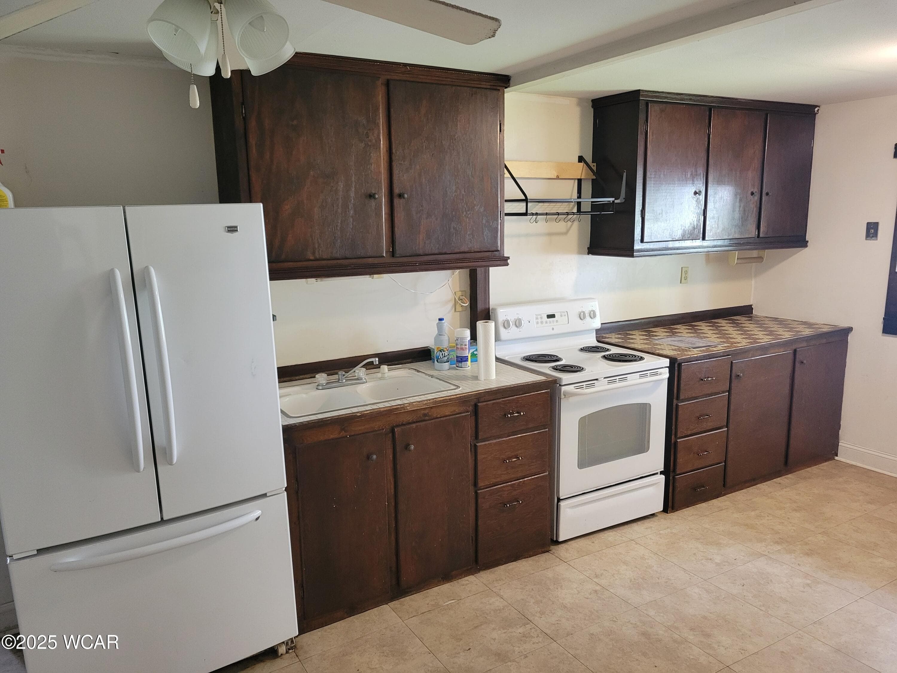 405 Heistand photo 2