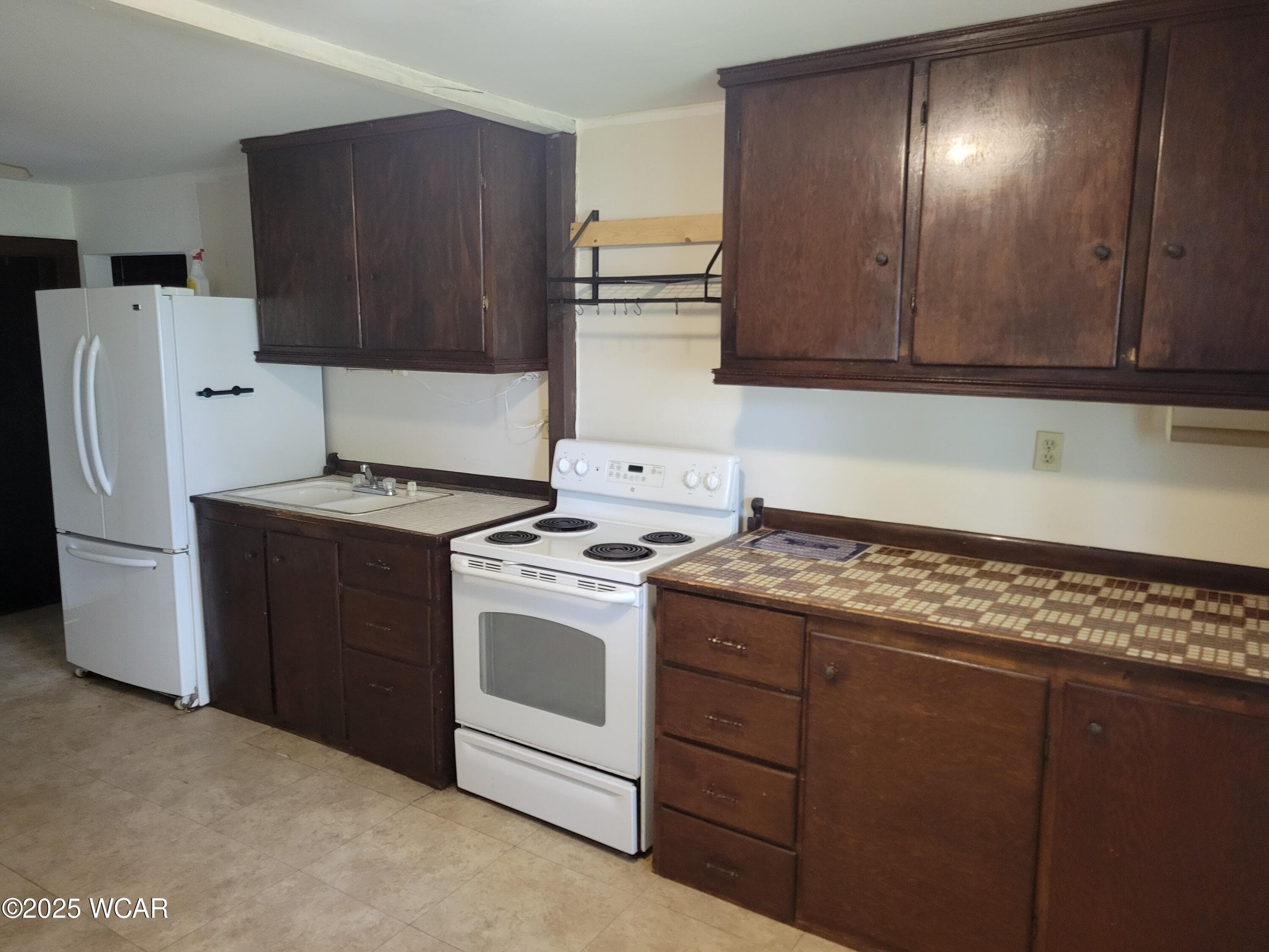 405 Heistand photo 3