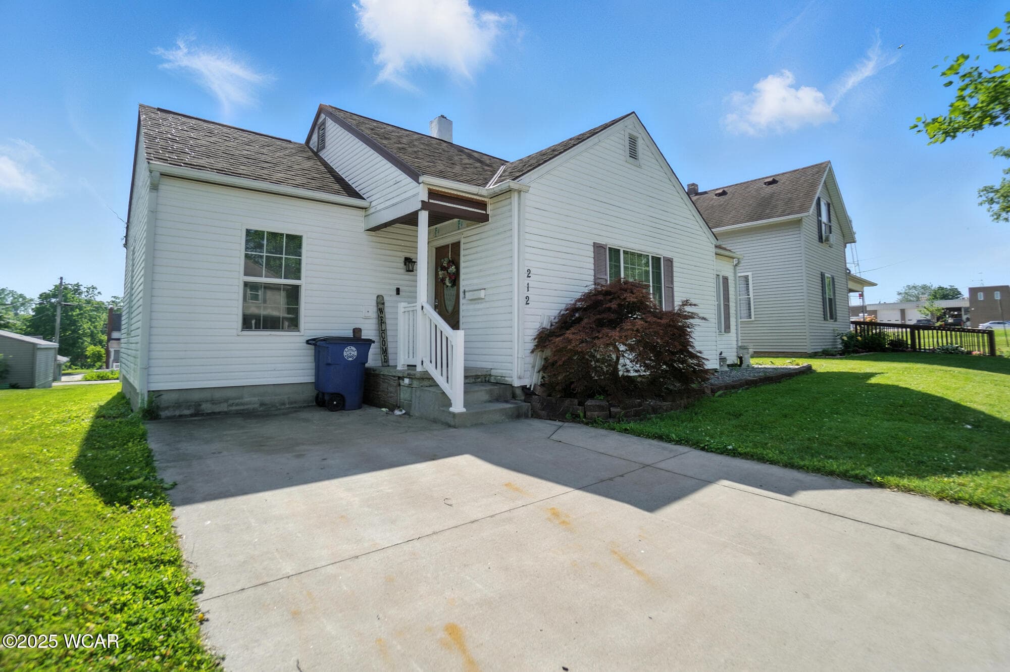 212 Cherry photo 3