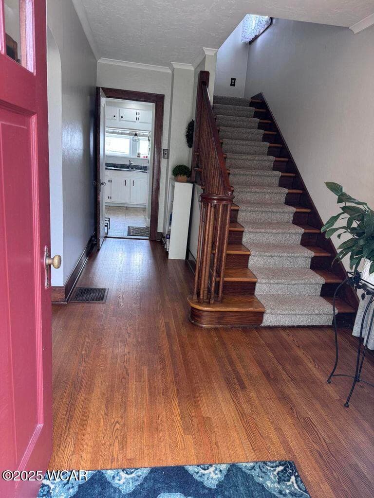 607 South photo 3