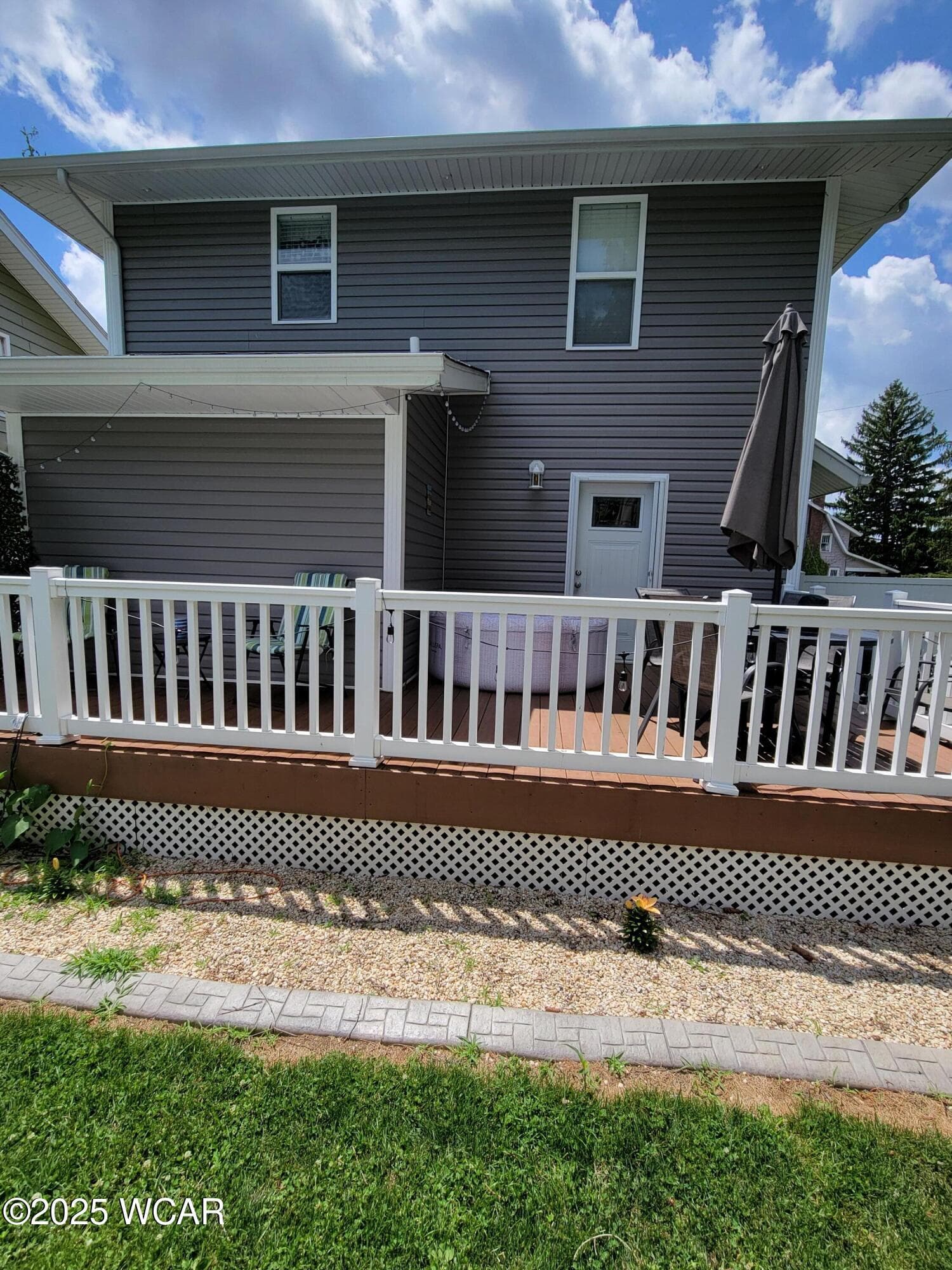 1030 Leland photo 3