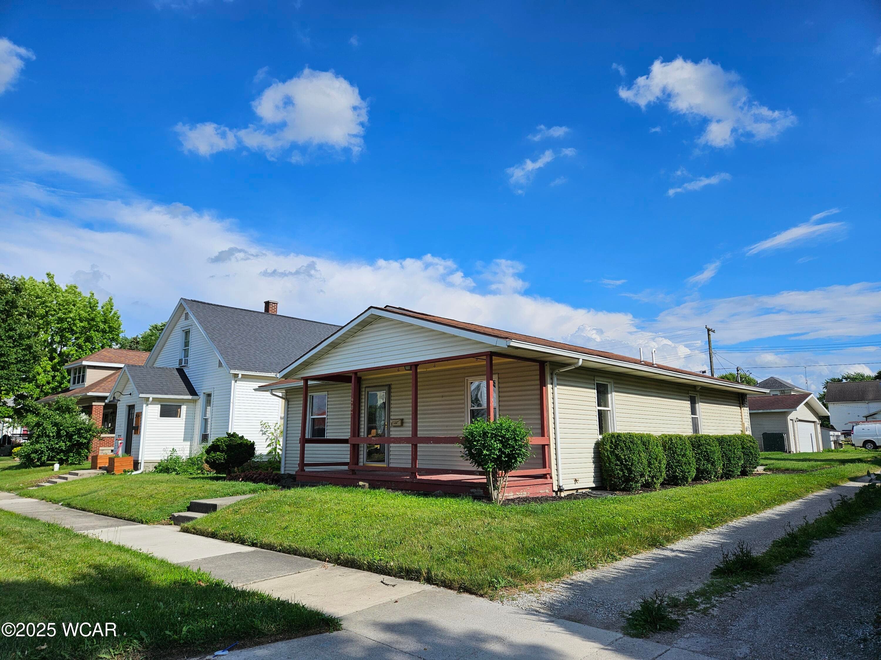 207 Pearl photo 5