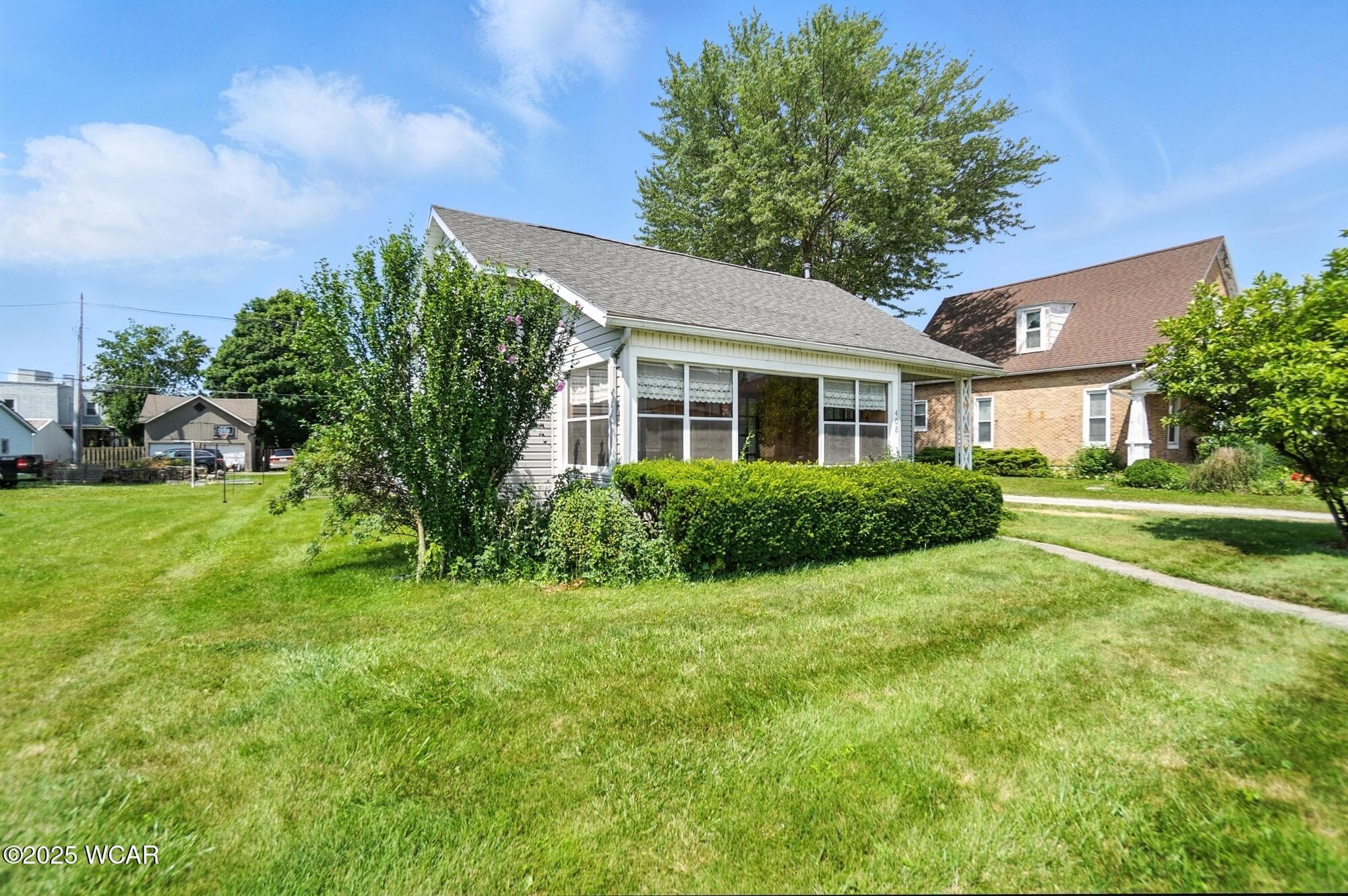 408 Benton photo 2