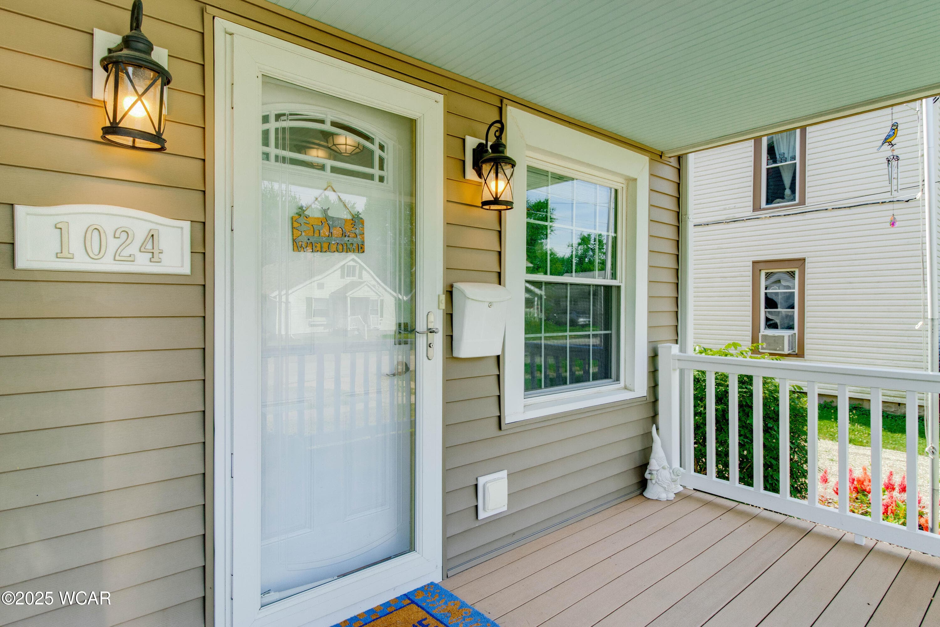 1024 Burch photo 5
