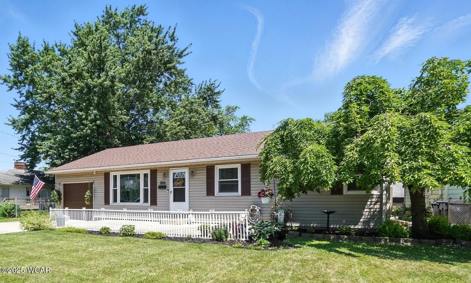 806 Tremont