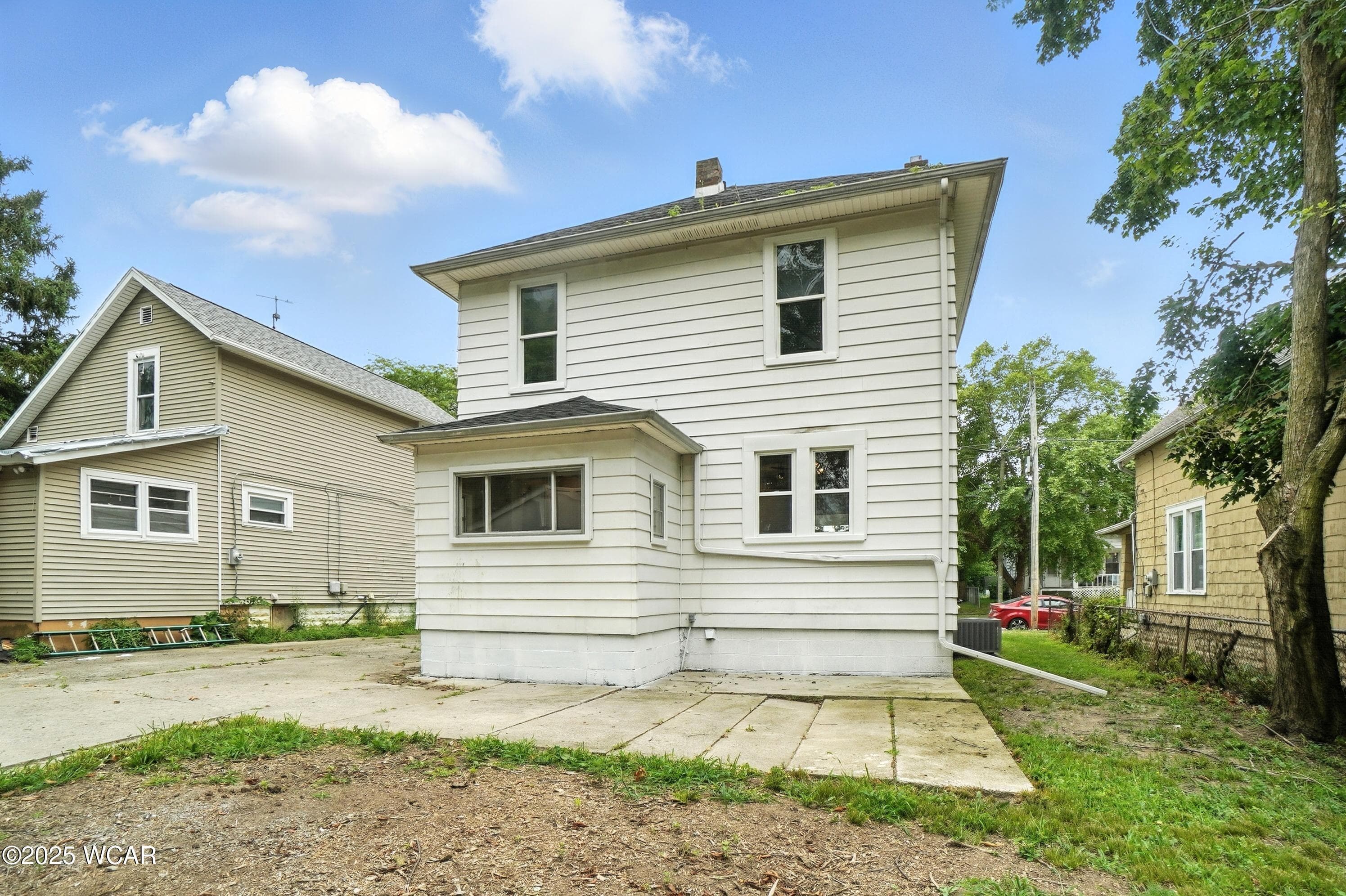 570 Hazel photo 2