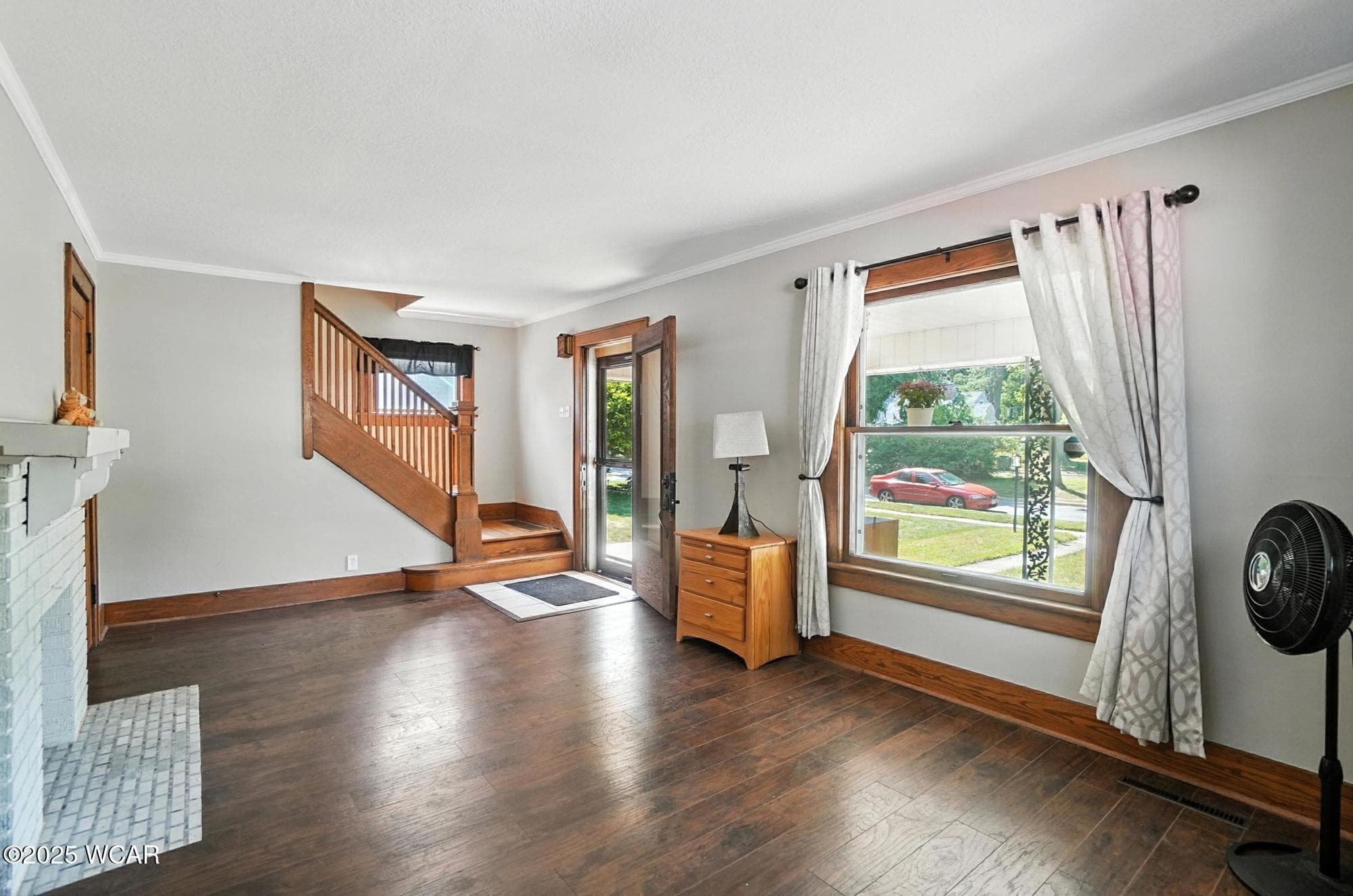 1574 Oakland photo 4