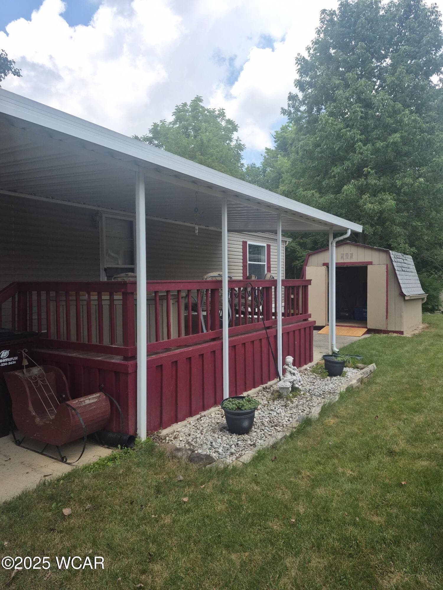 210 Pinewood Circle photo 5