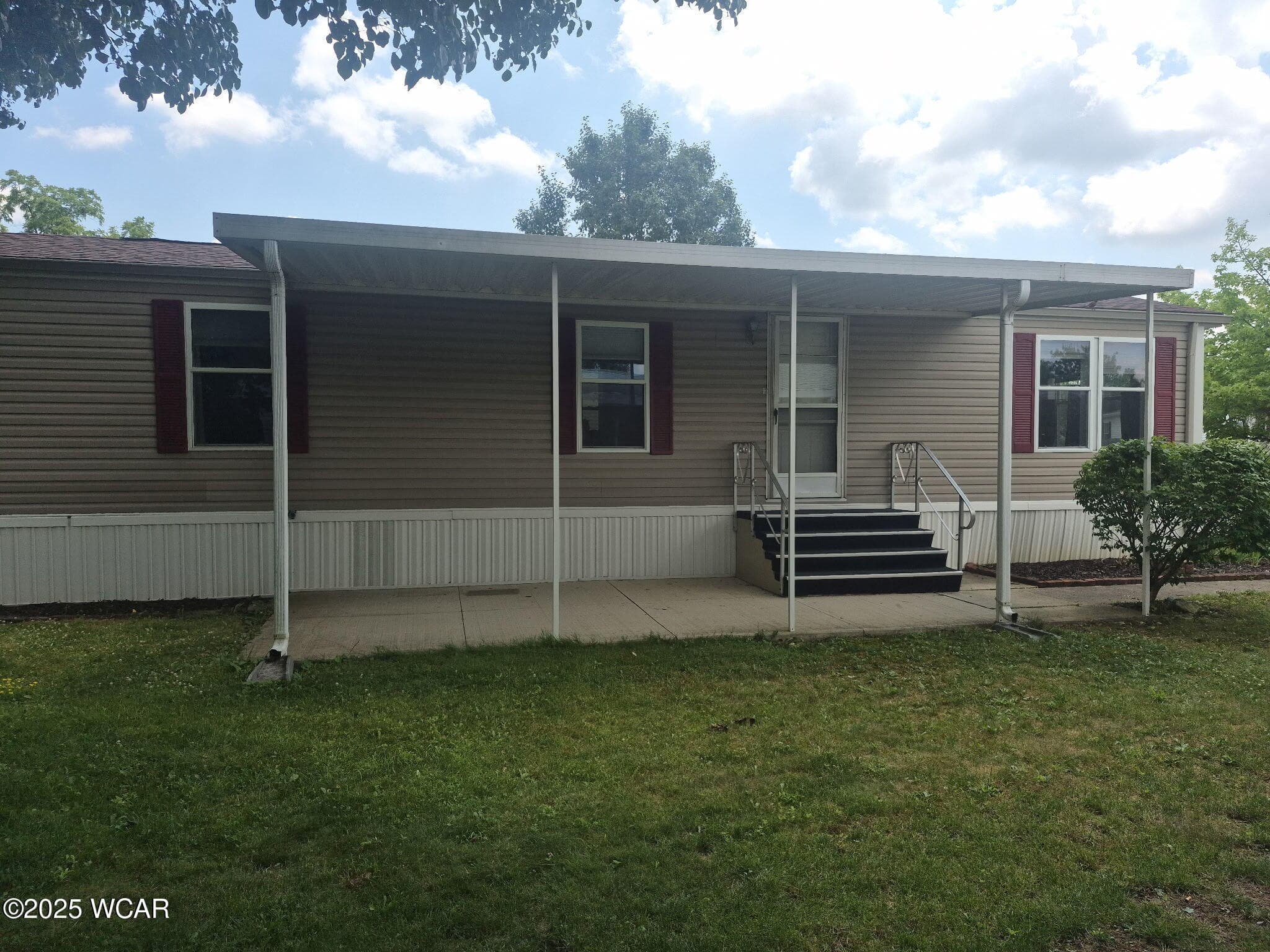 210 Pinewood Circle photo 4