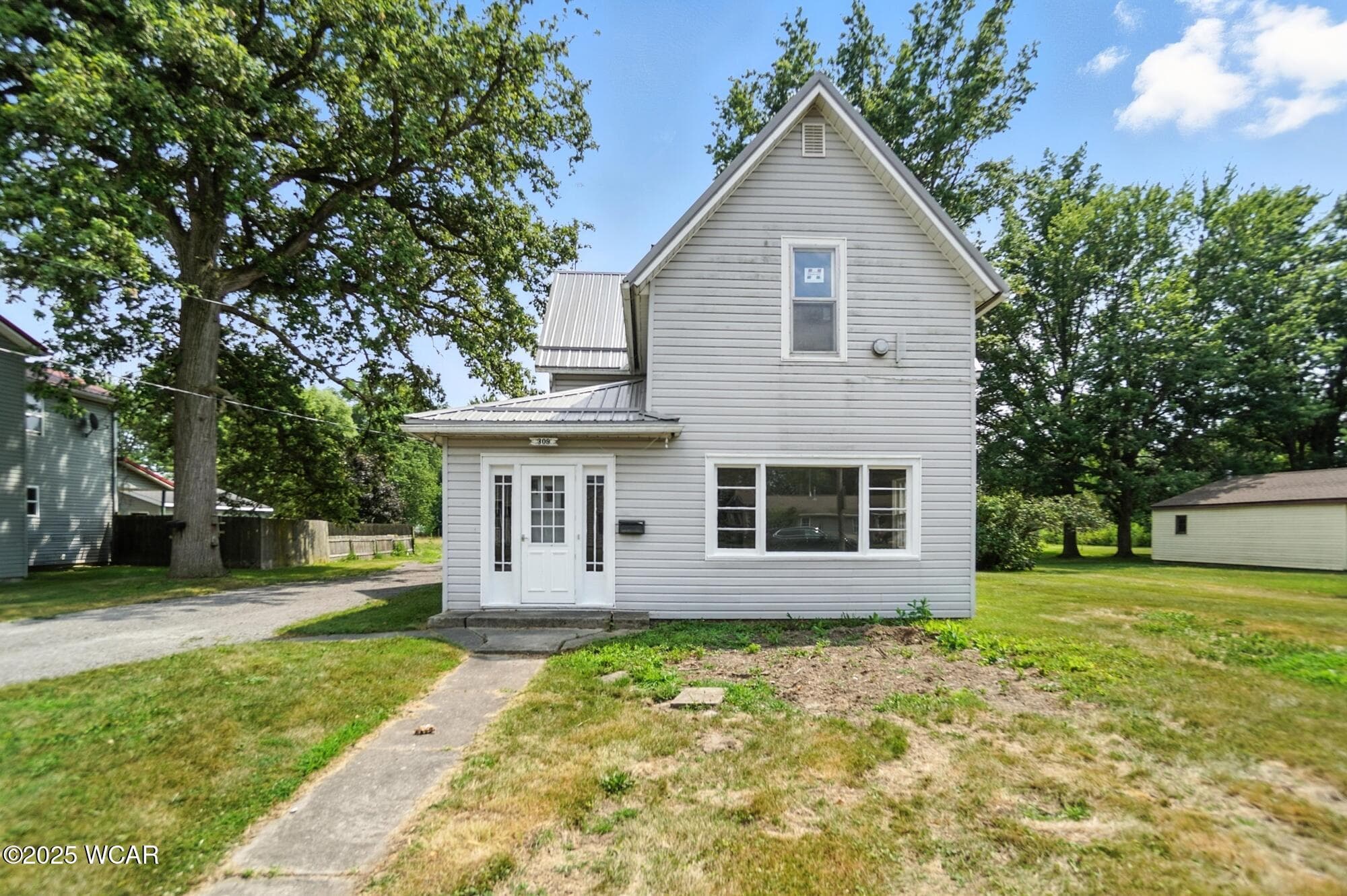 309 North photo 3