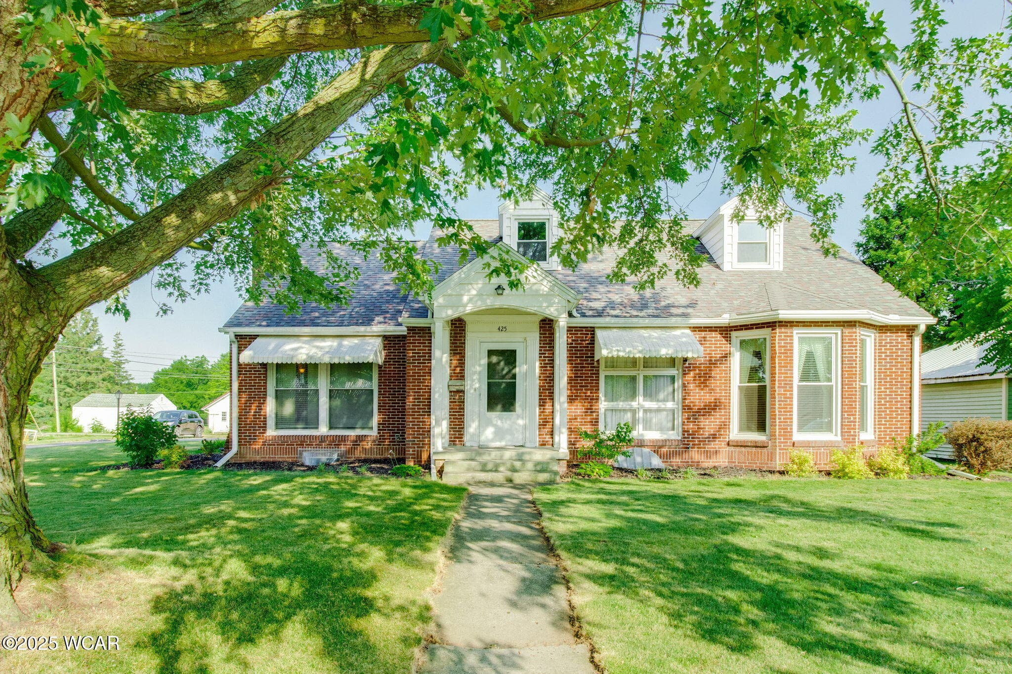 425 Main