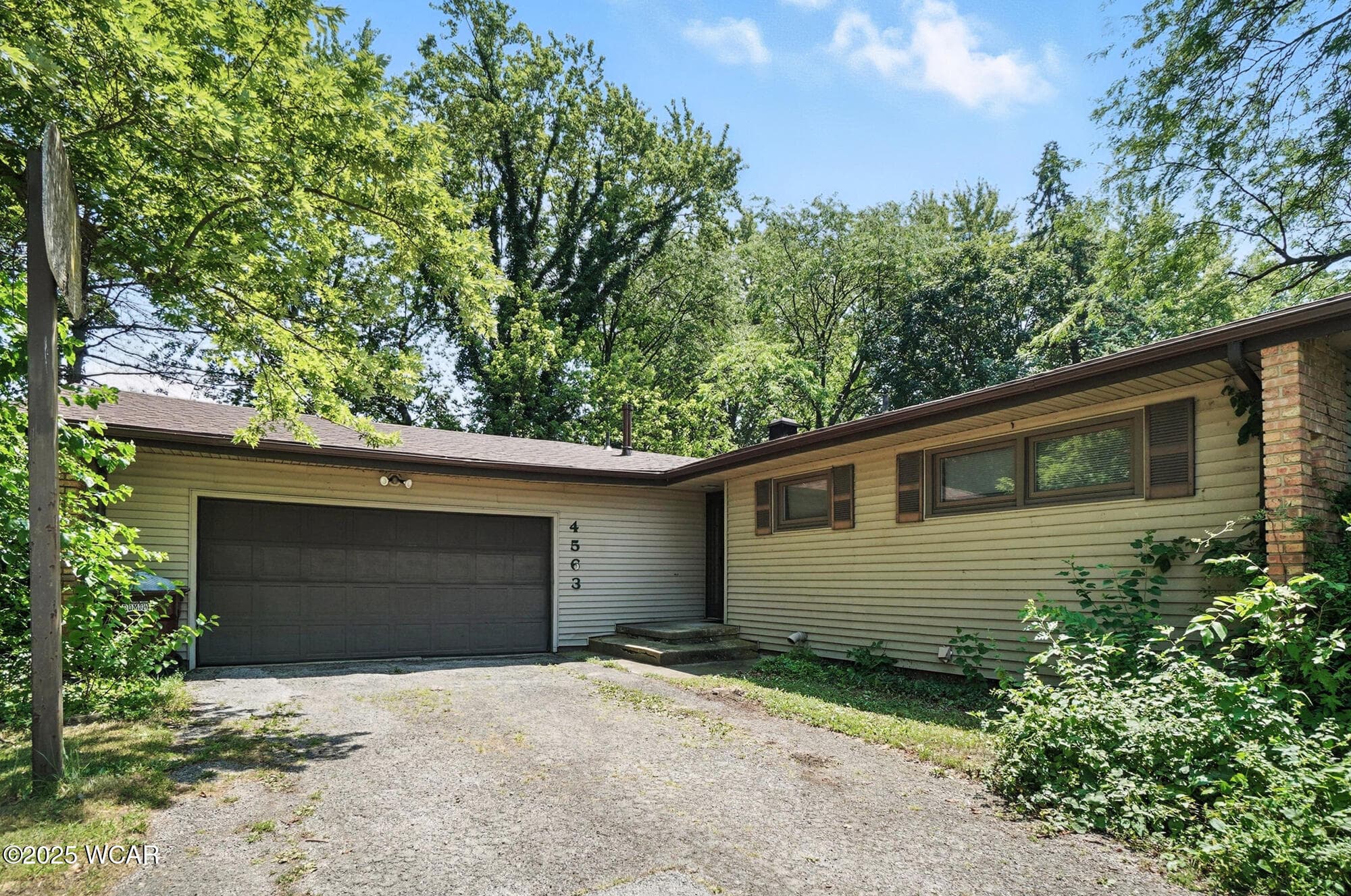 4563 Shawnee