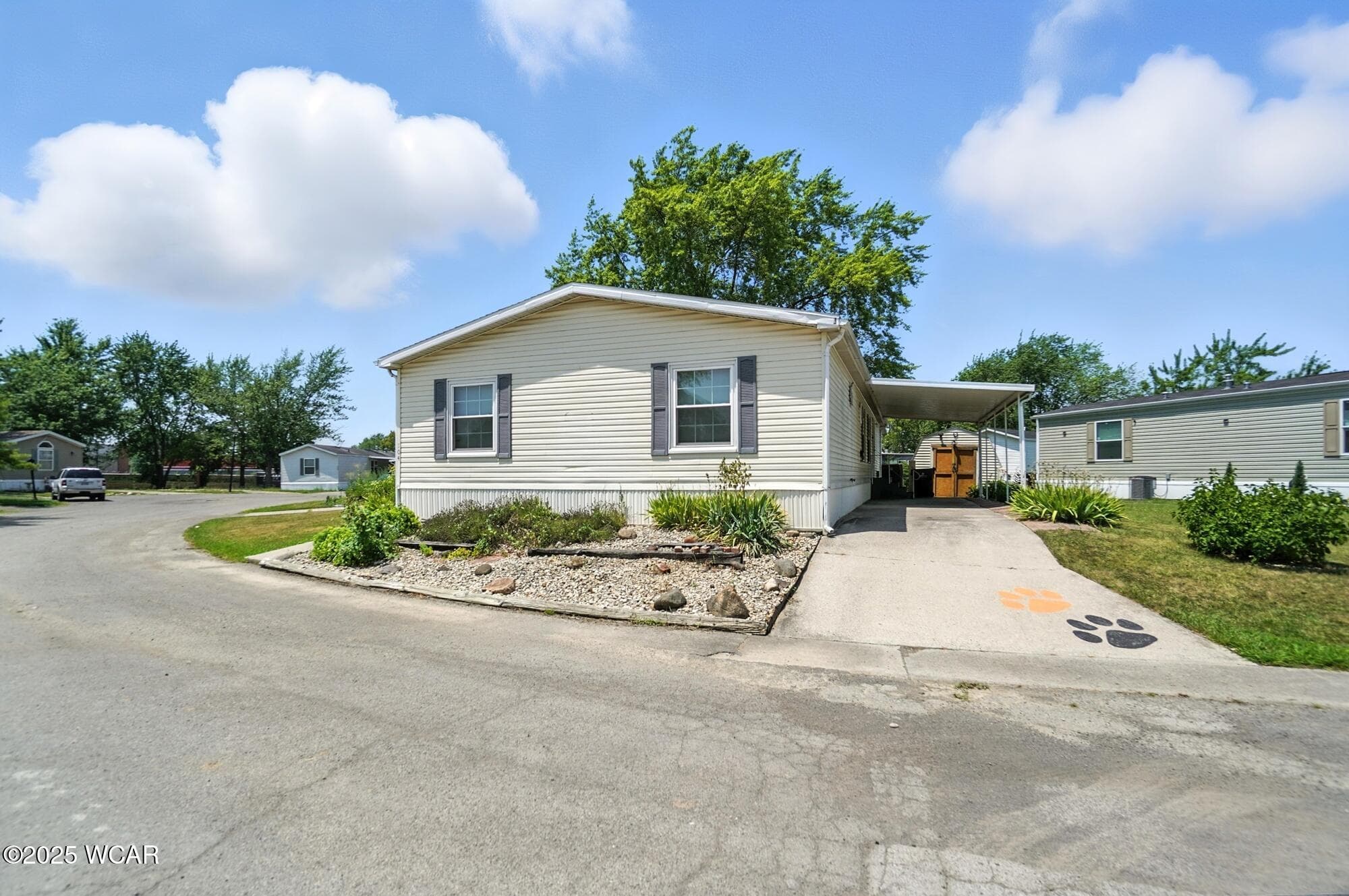 104 Burntwood photo 2
