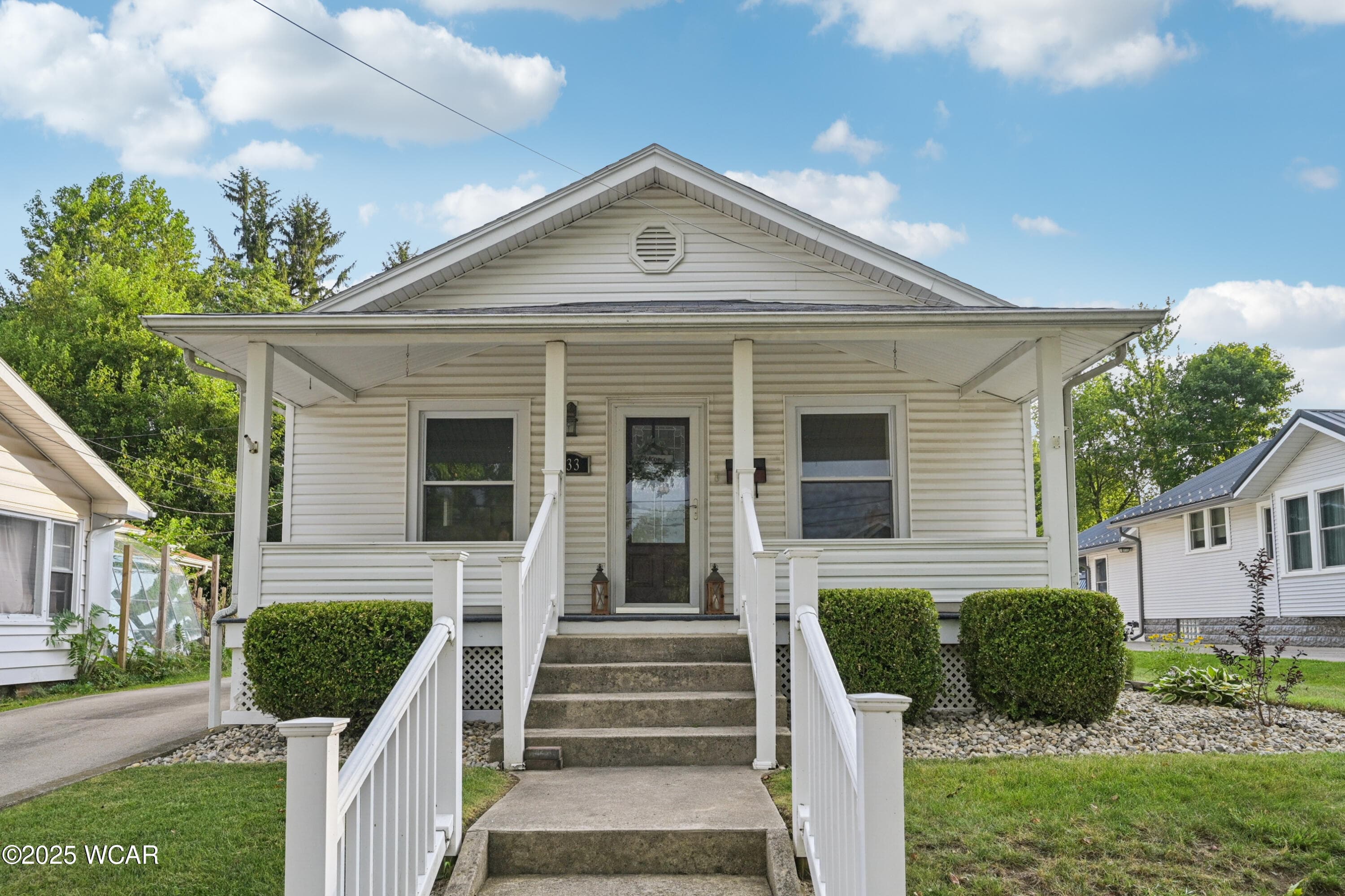 733 Eastern photo 3
