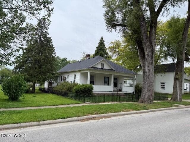 627 Walnut