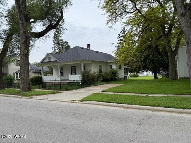 627 Walnut photo 2