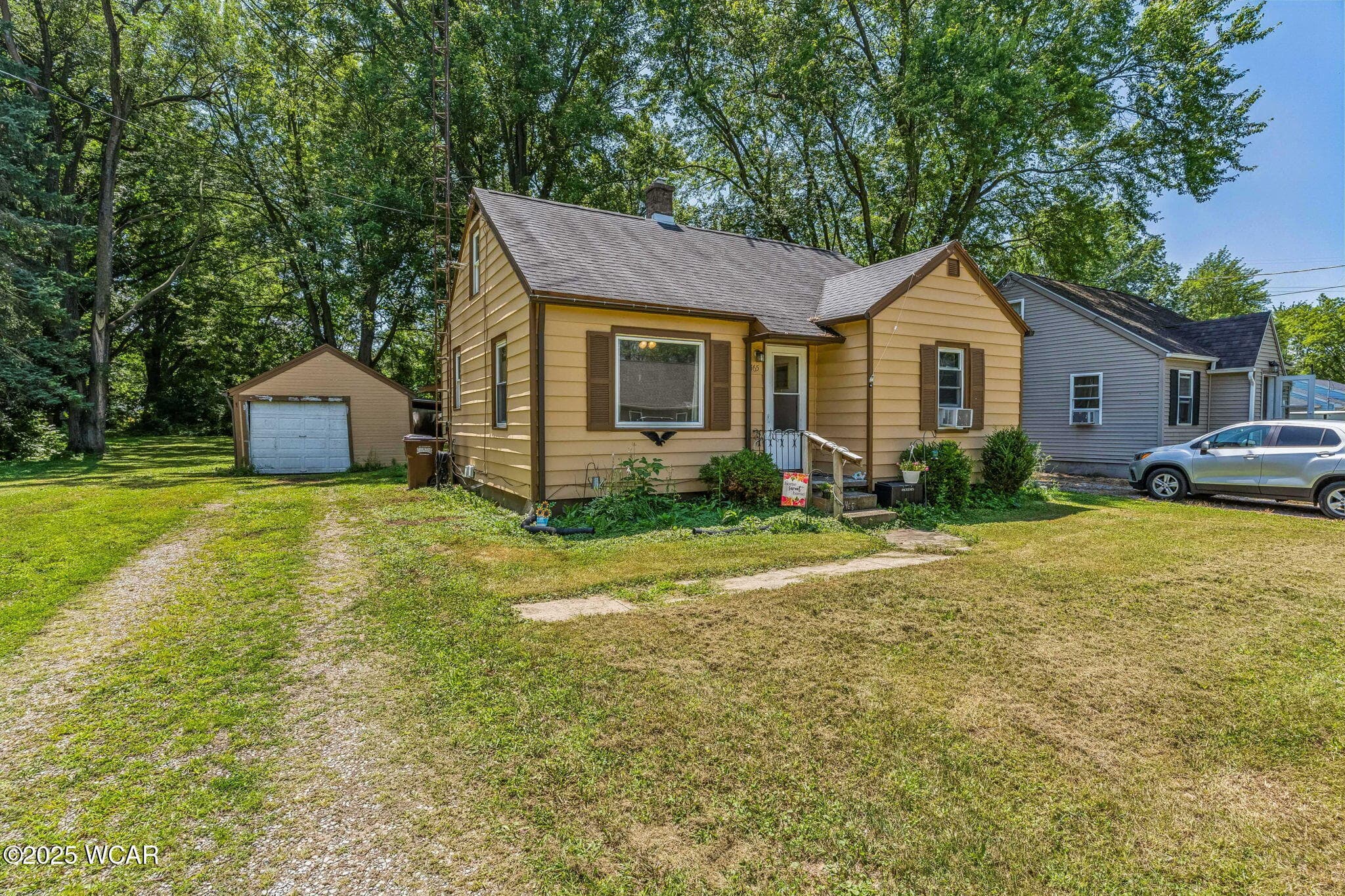 465 Kenmore photo 2