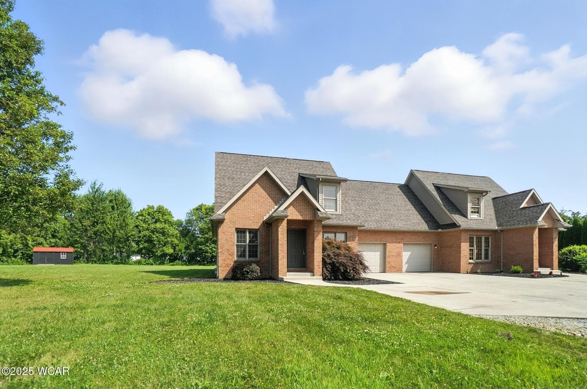 2925 Lilly photo 2