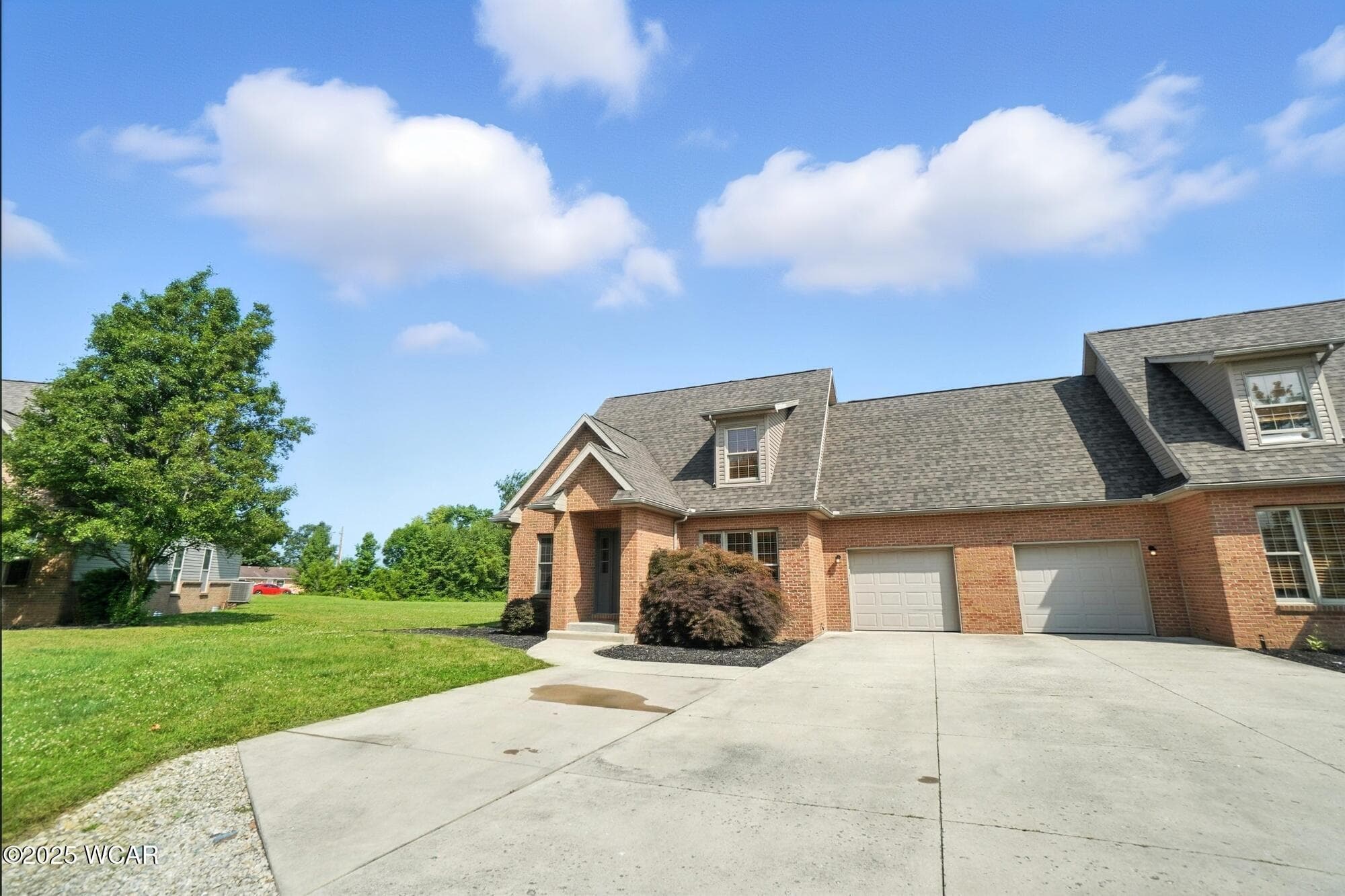 2925 Lilly photo 3
