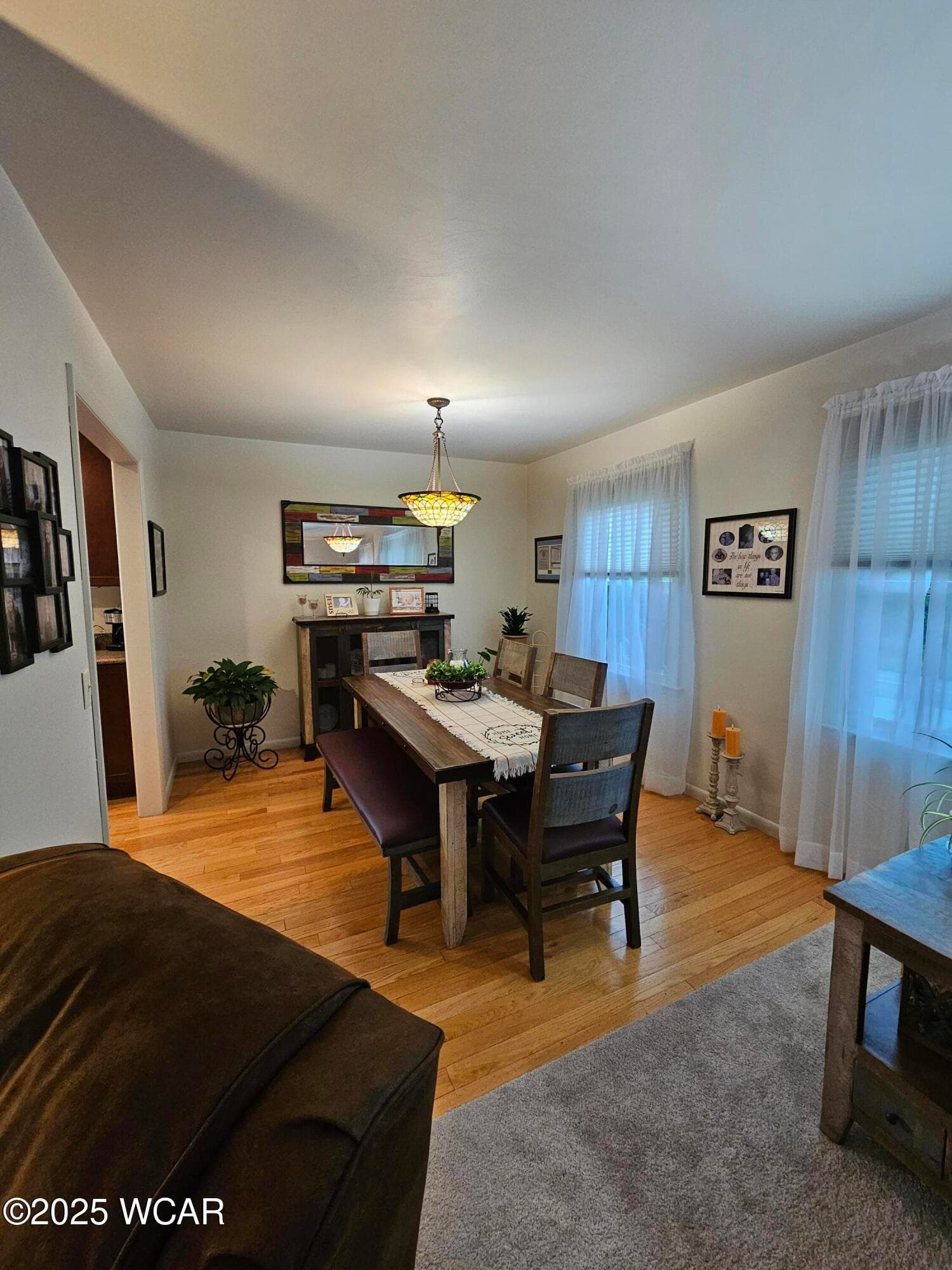 215 Hillcrest photo 5