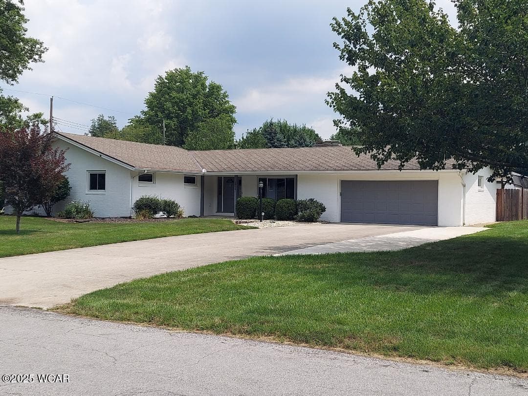 2227 Seneca photo 2