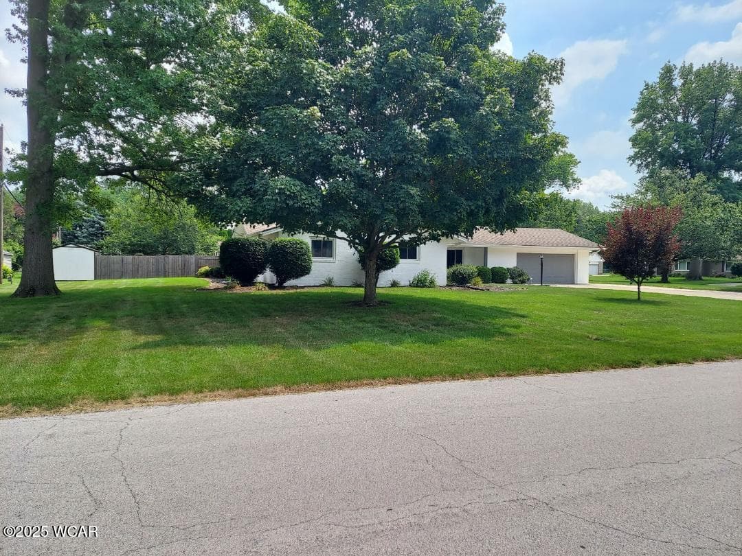 2227 Seneca photo 3