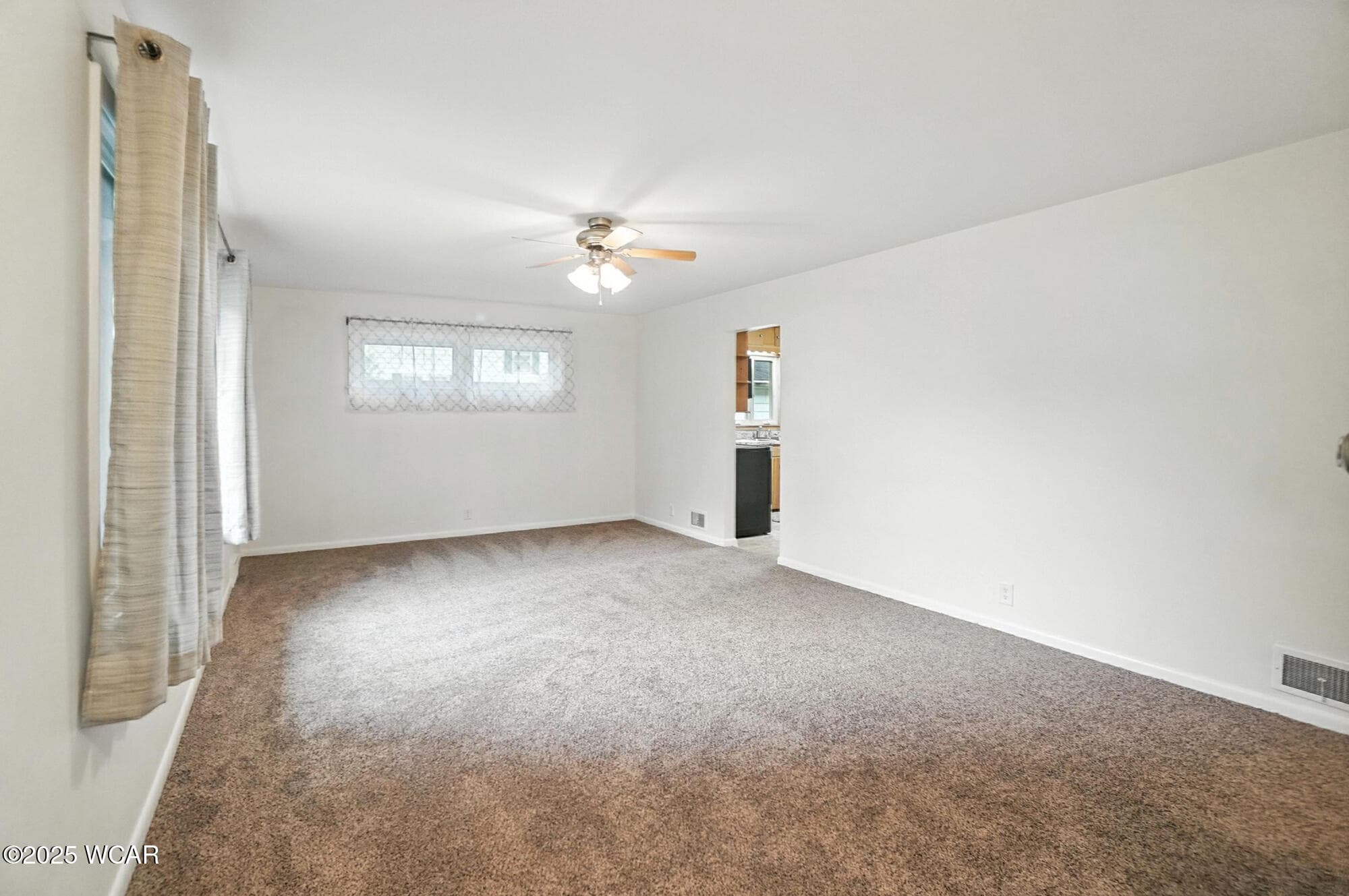 315 Nixon photo 5