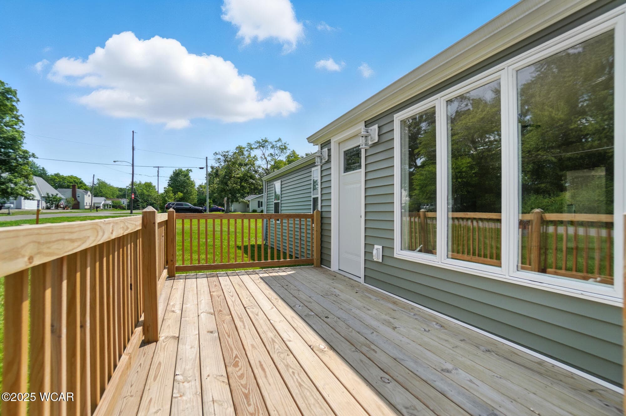 2225 Arcadia photo 4