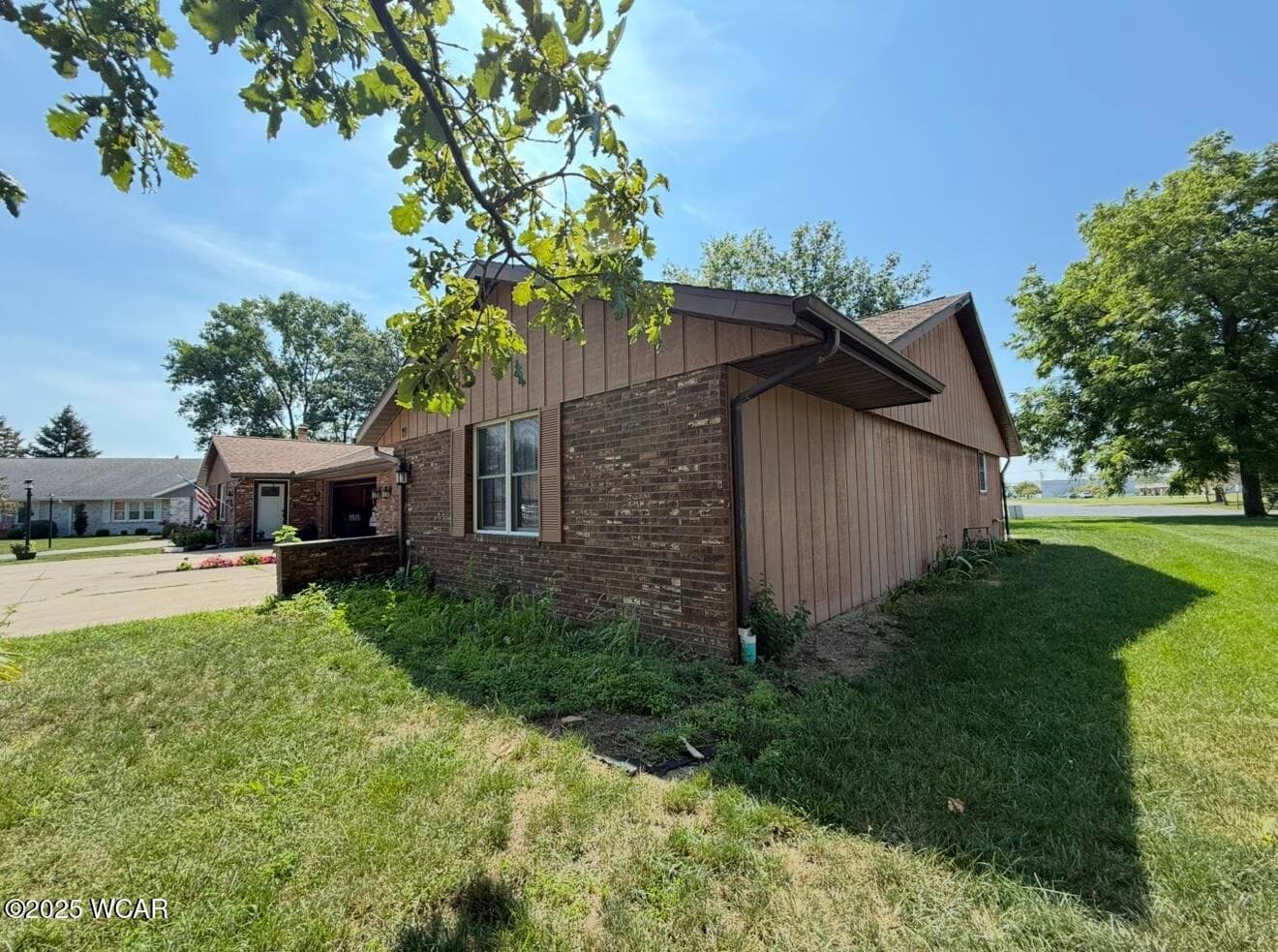 650 Golden Oaks Court 19