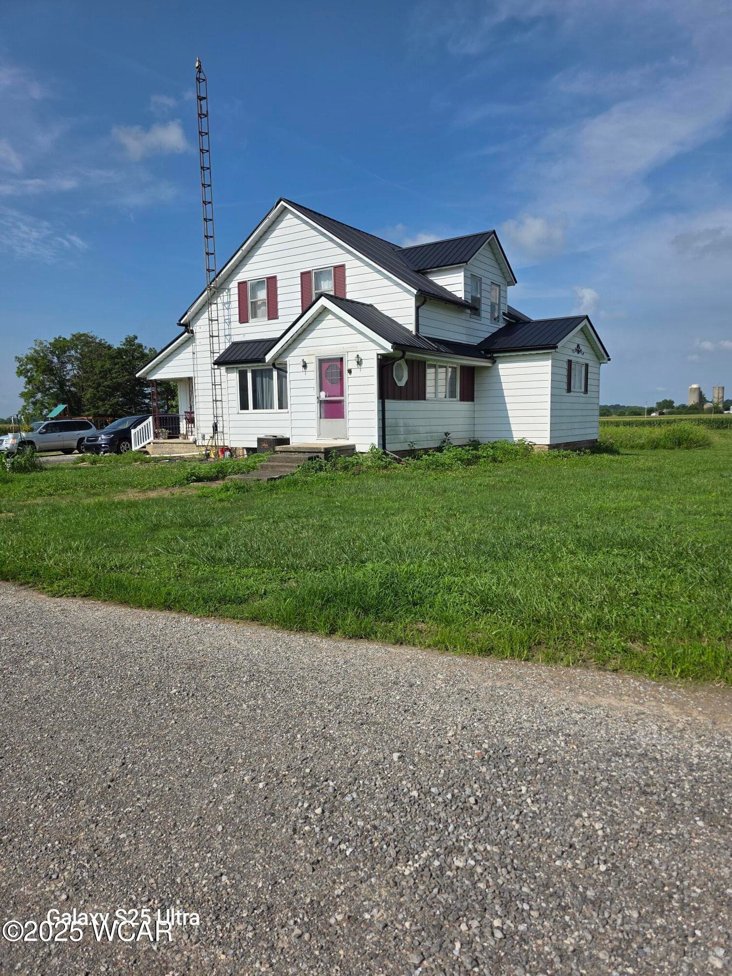 3080 Hanthorn photo 3