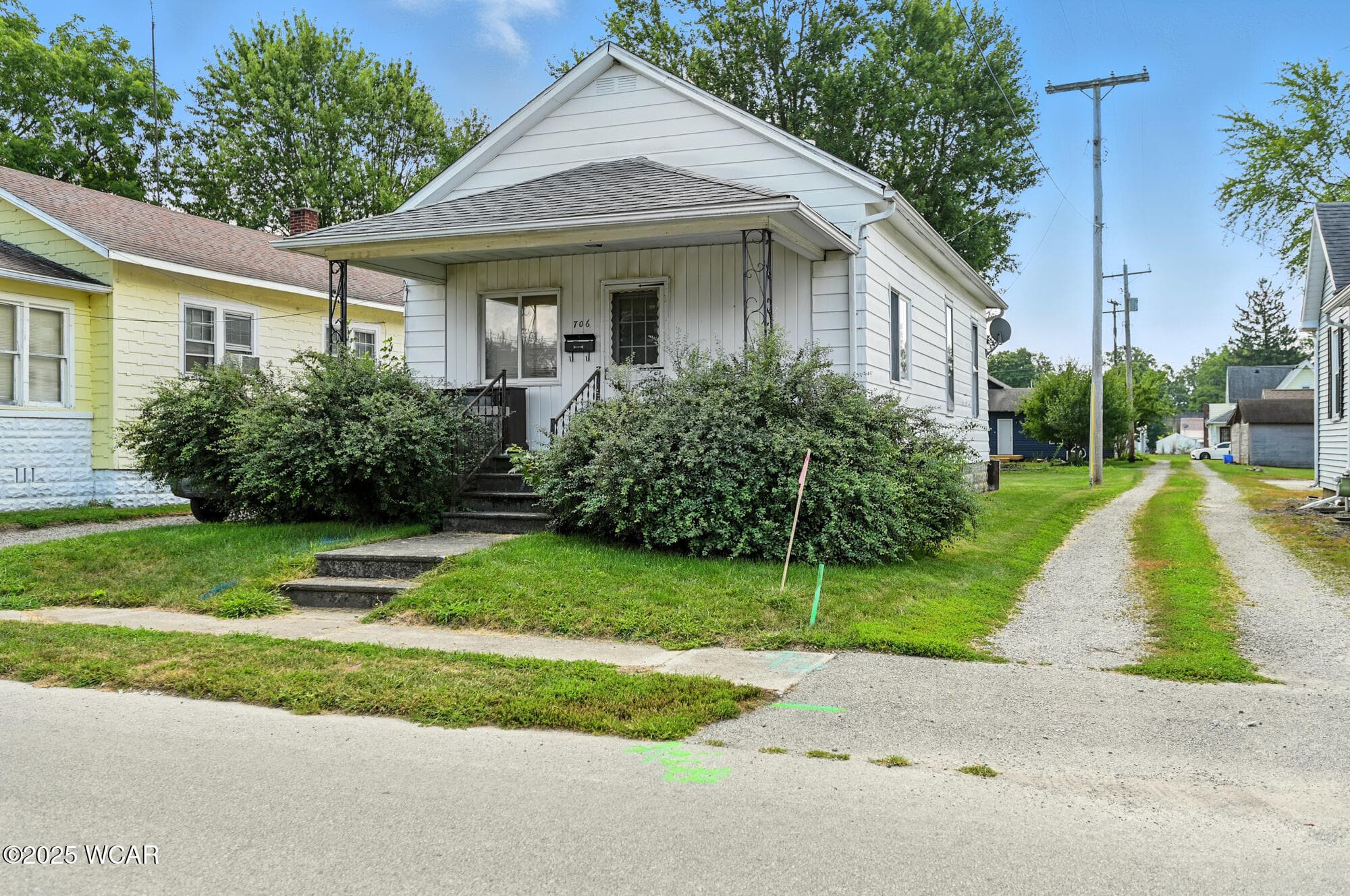706 Woodland photo 2