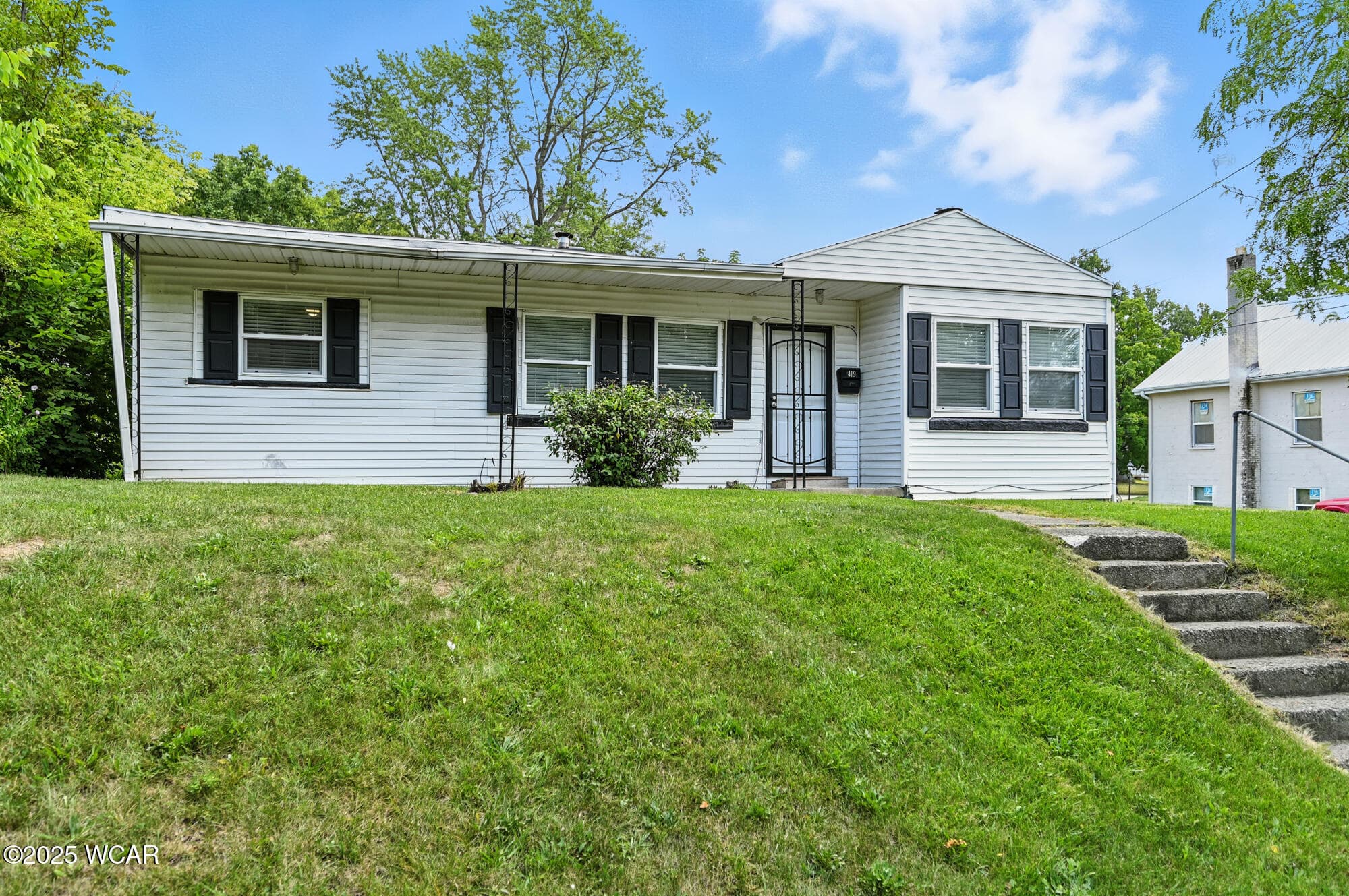 419 Collett photo 2