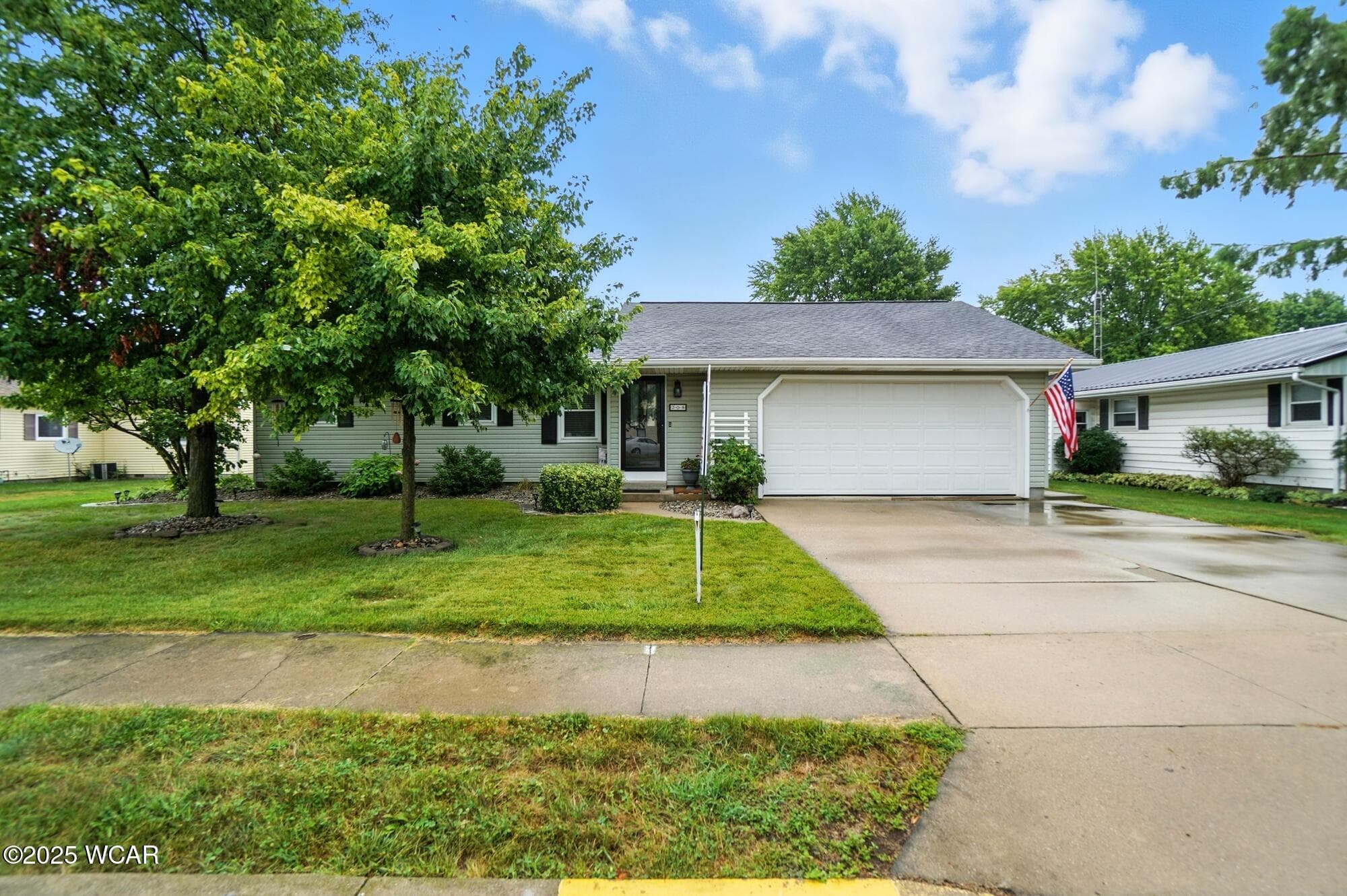 208 Elm