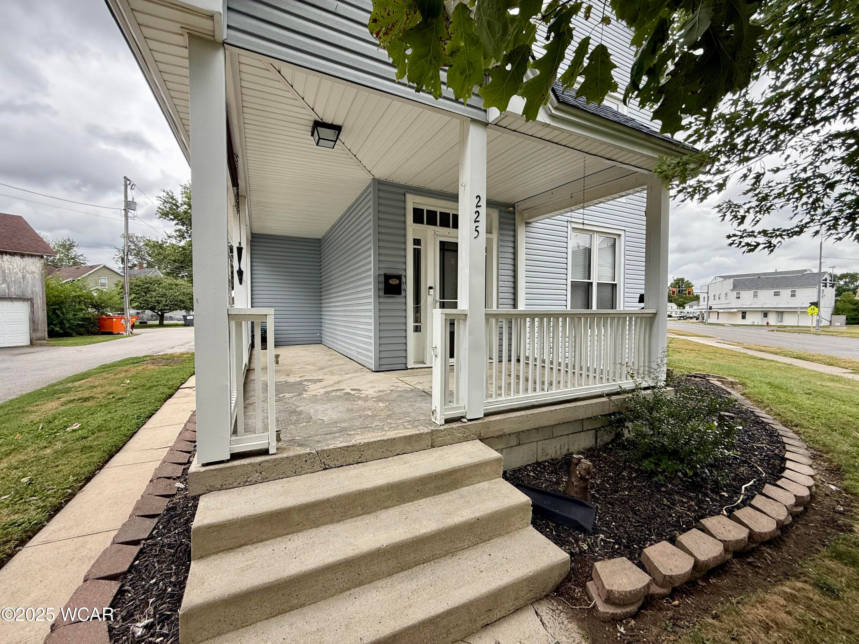 225 Lima photo 2