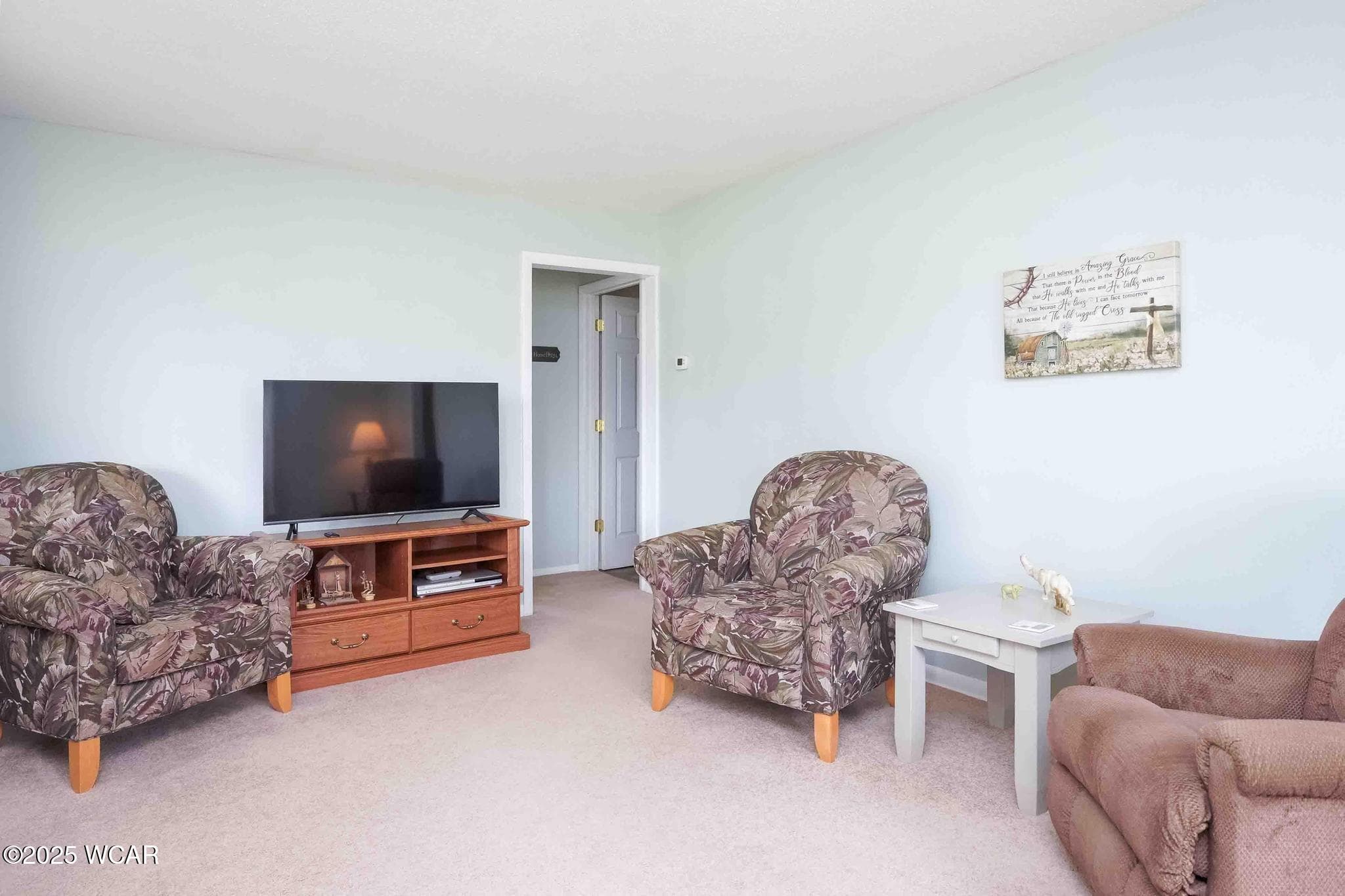 704 Sherman photo 2