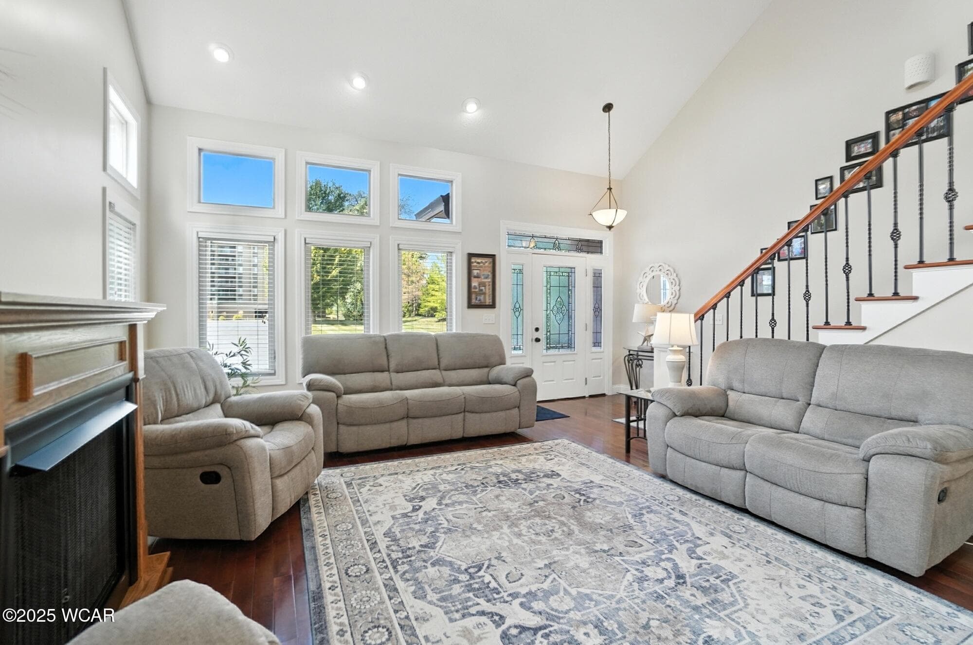 1601 Leist photo 4