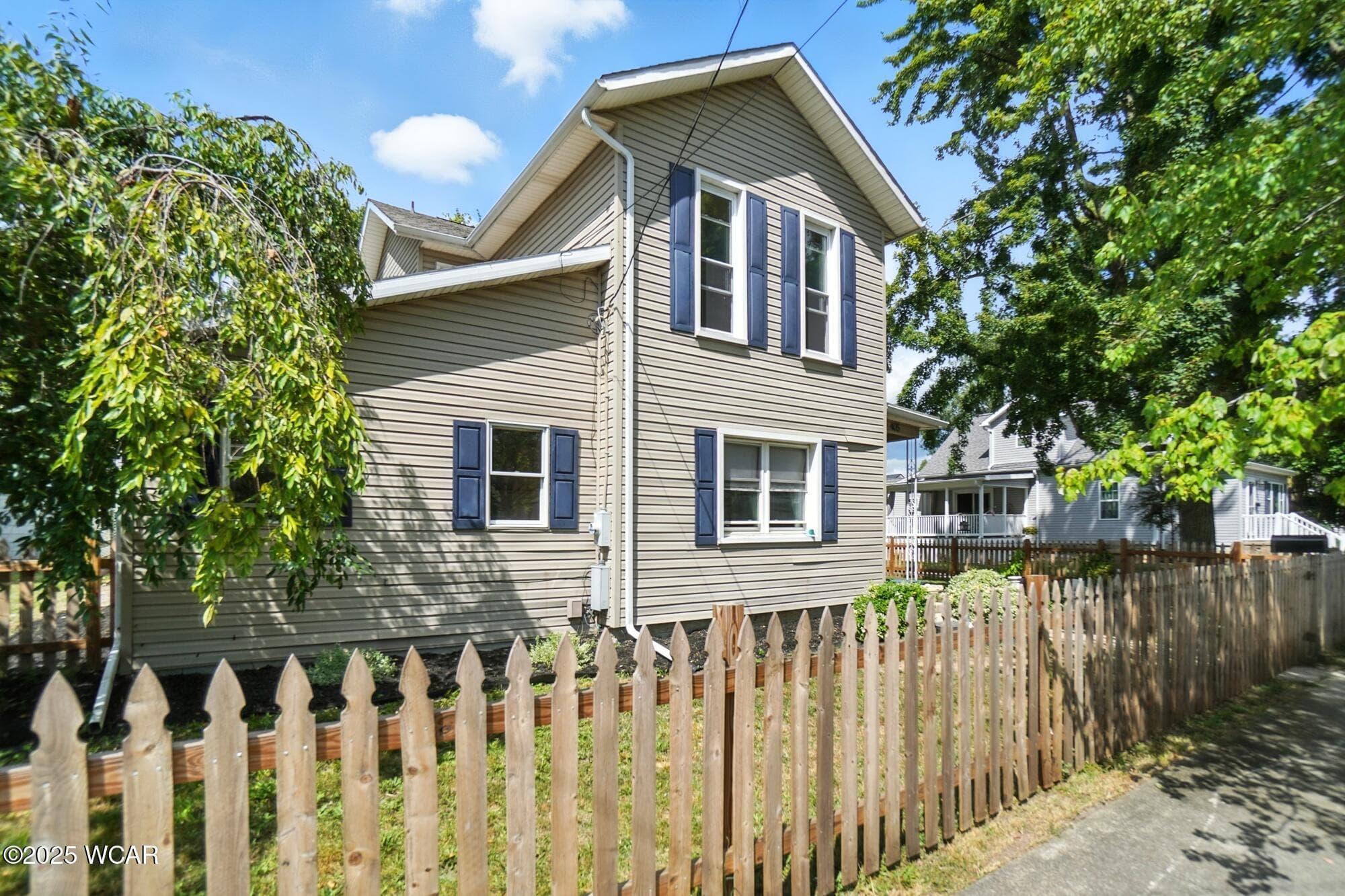 405 Franklin photo 2