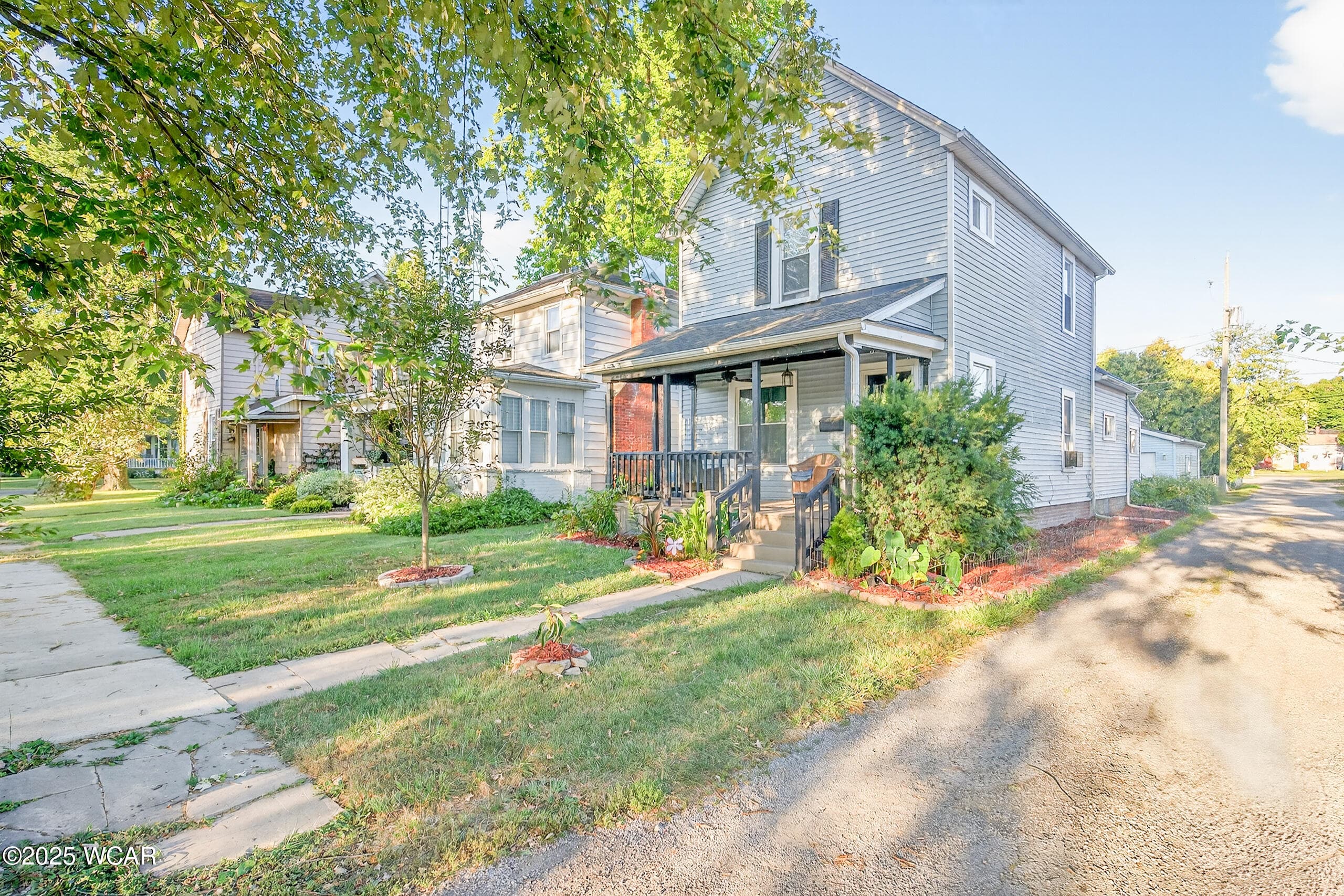 613 Wayne photo 3